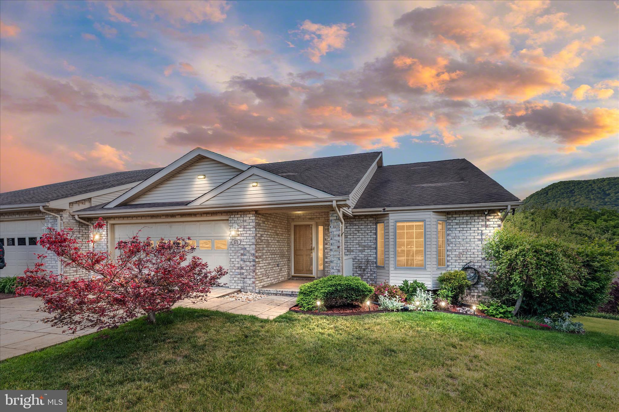 STONY POINTE - Residential