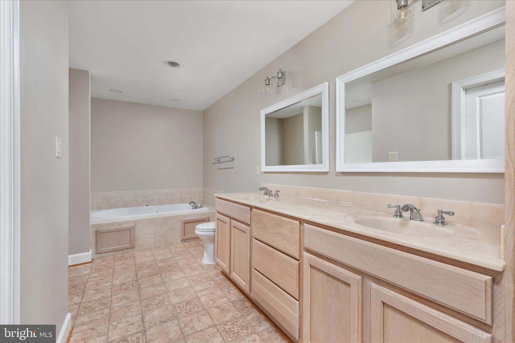 STONY POINTE - Residential