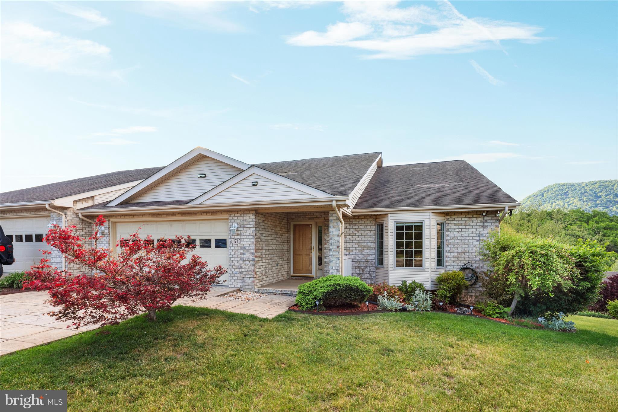 STONY POINTE - Residential