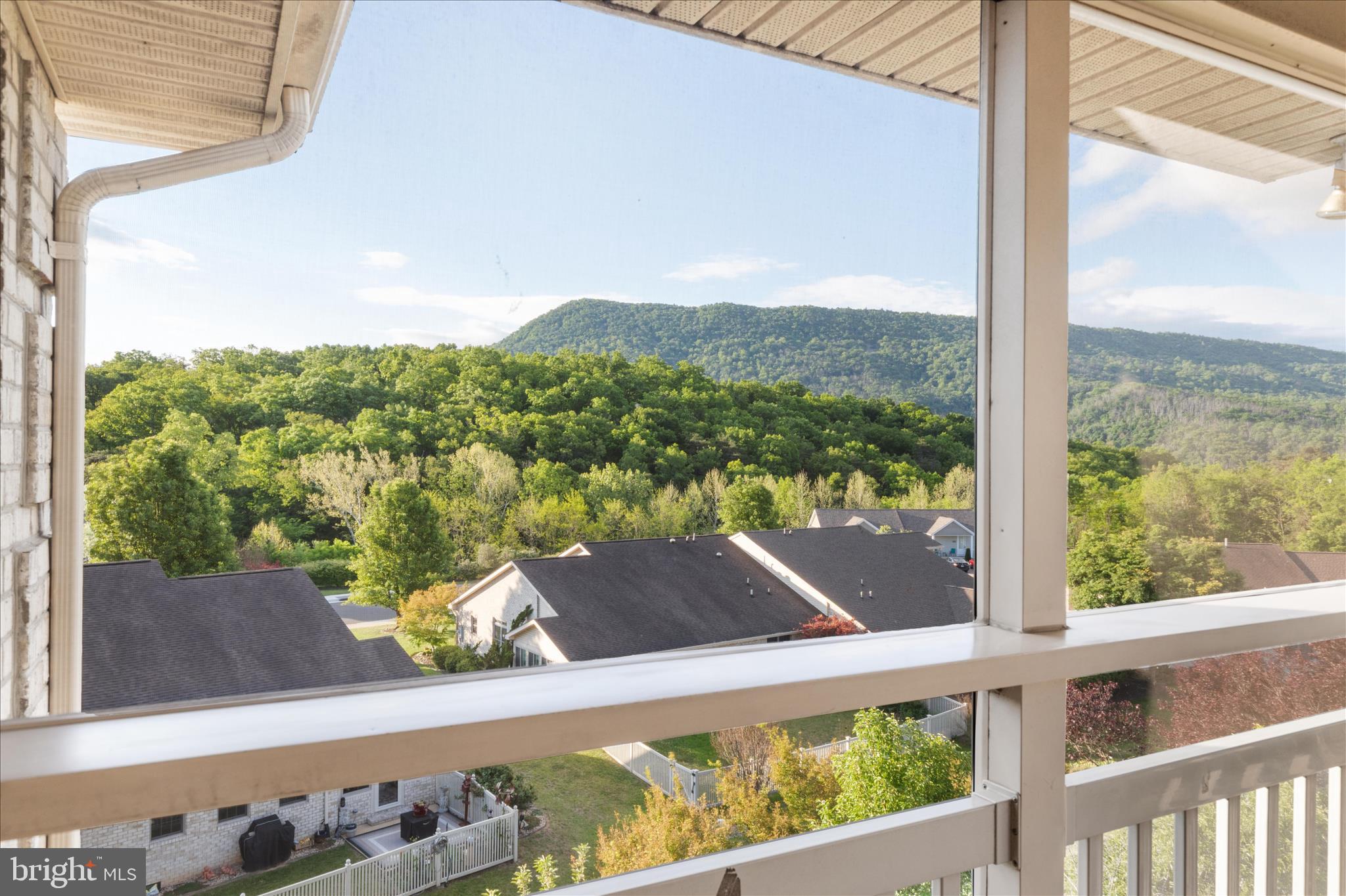 STONY POINTE - Residential