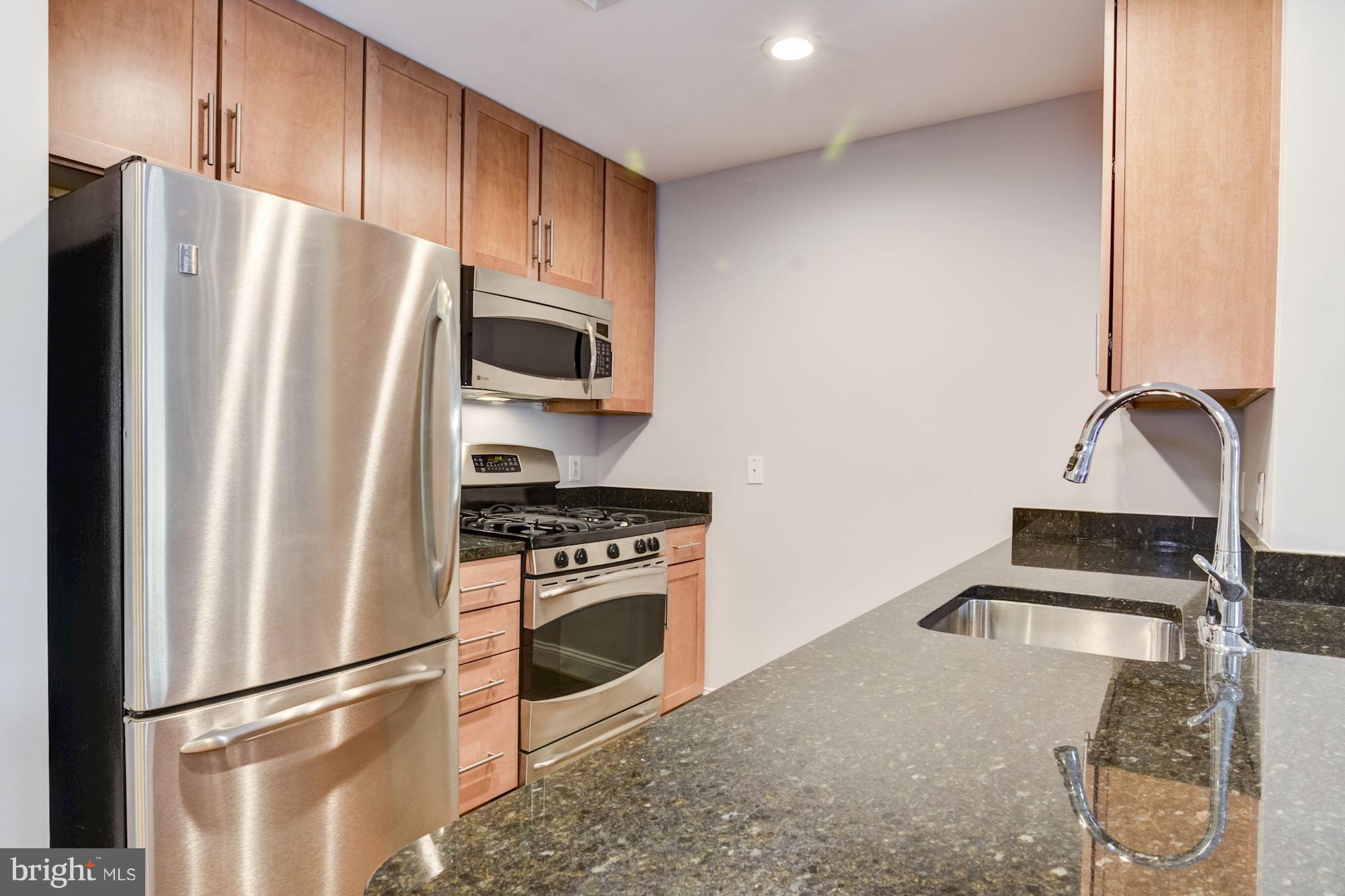 THE MONARCH - Residential