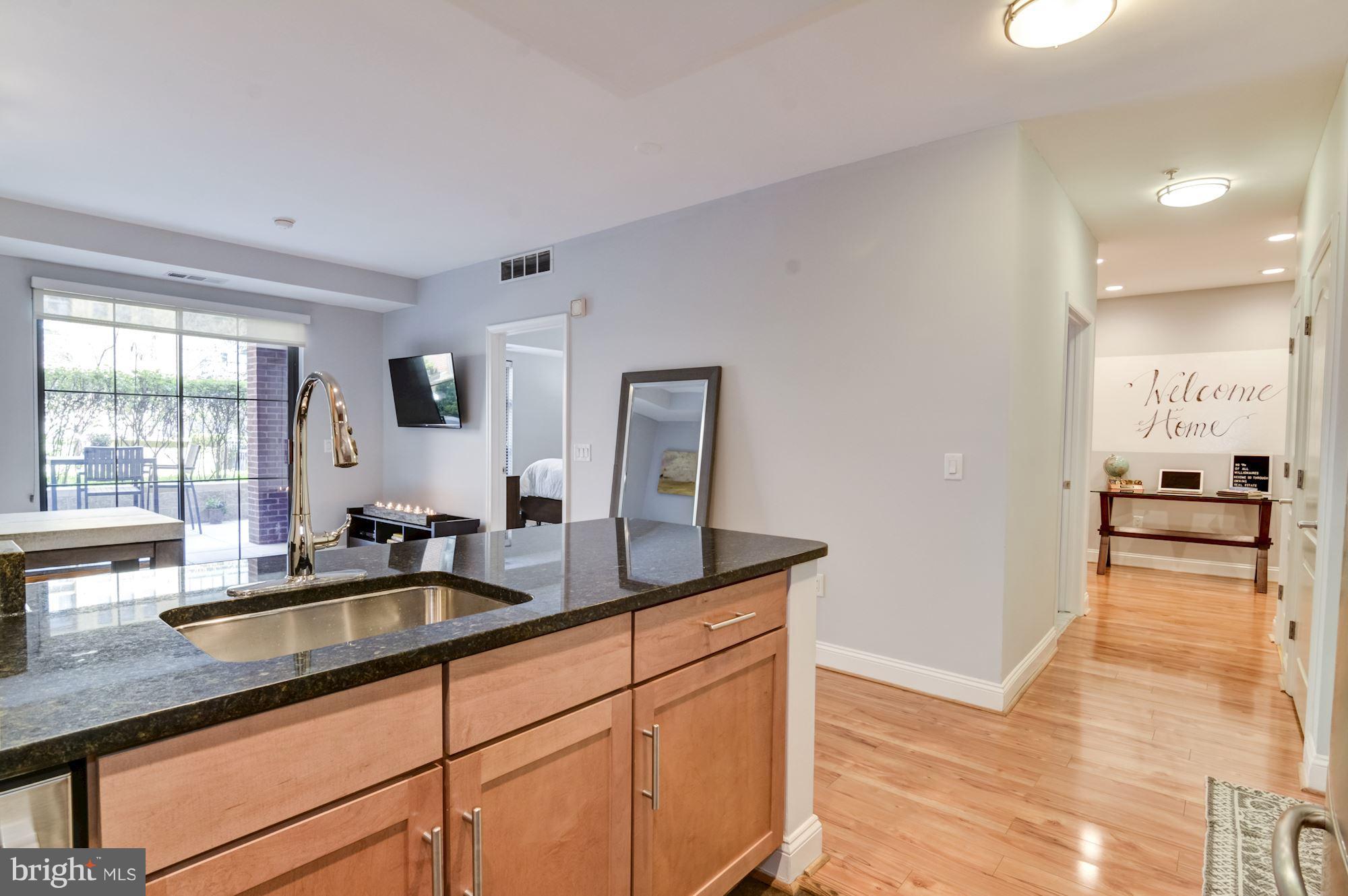 THE MONARCH - Residential