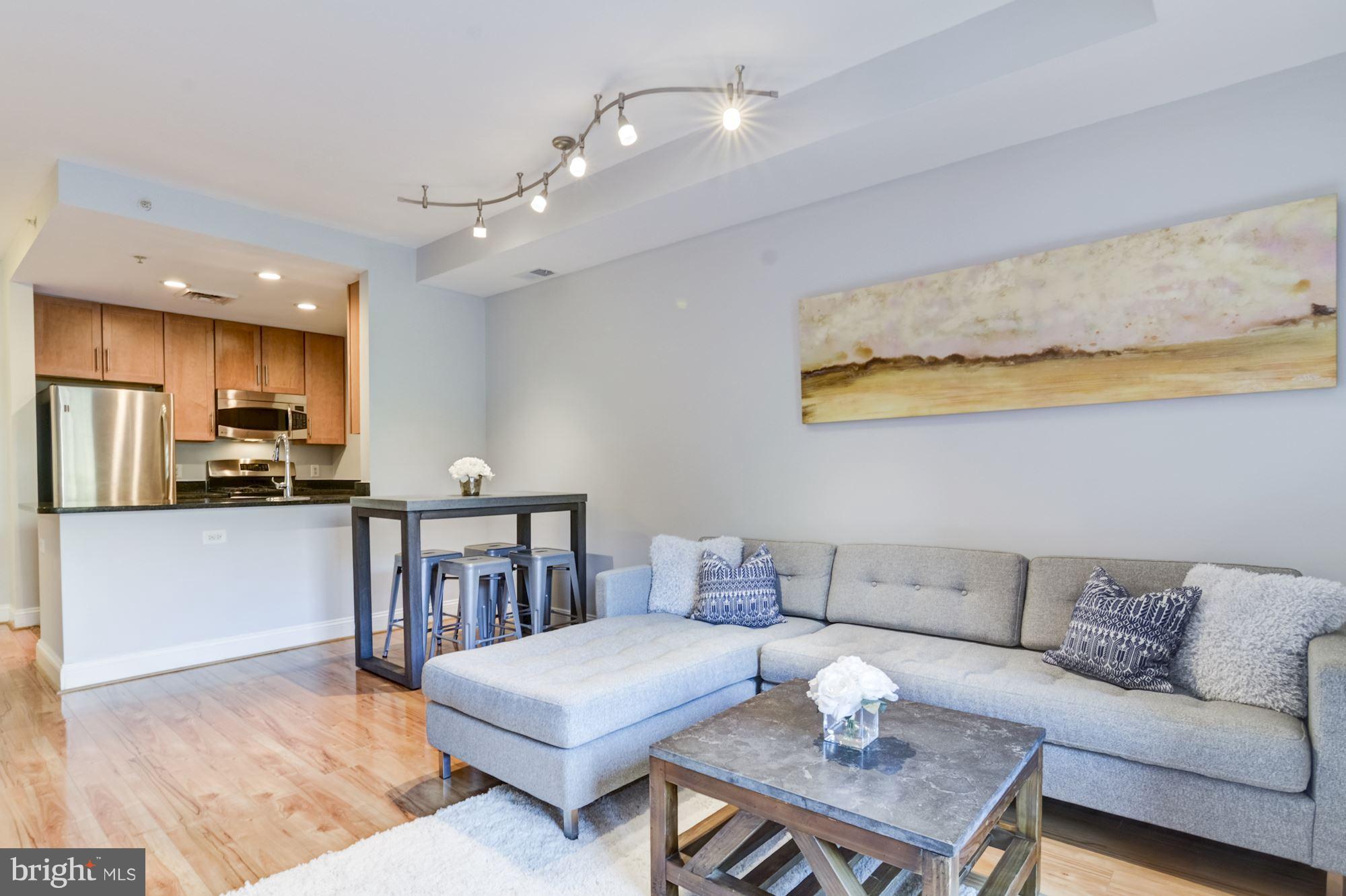 THE MONARCH - Residential