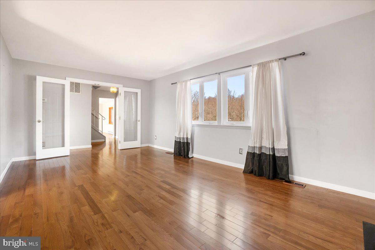 LOCH HAVEN - Residential