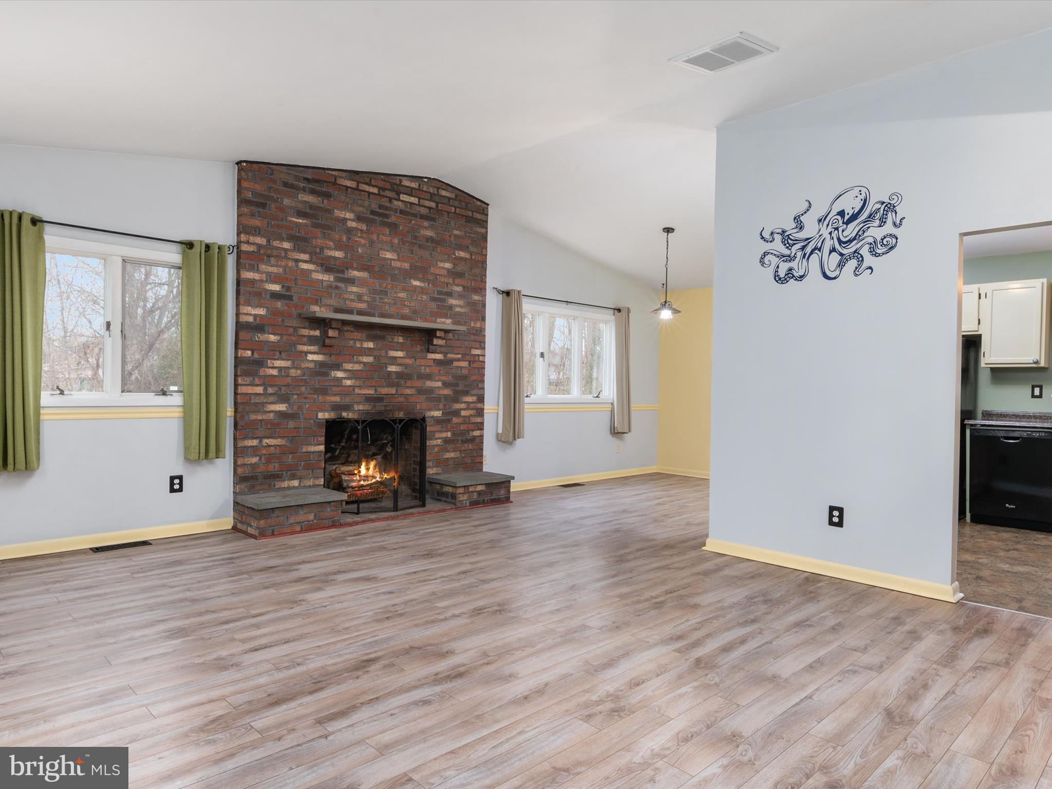 AVALON SHORES - Residential