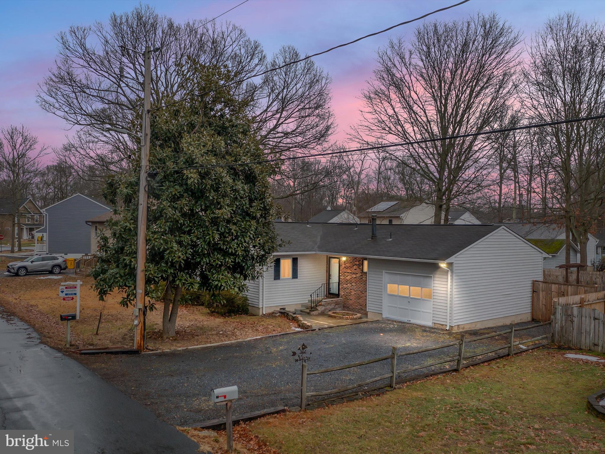 AVALON SHORES - Residential