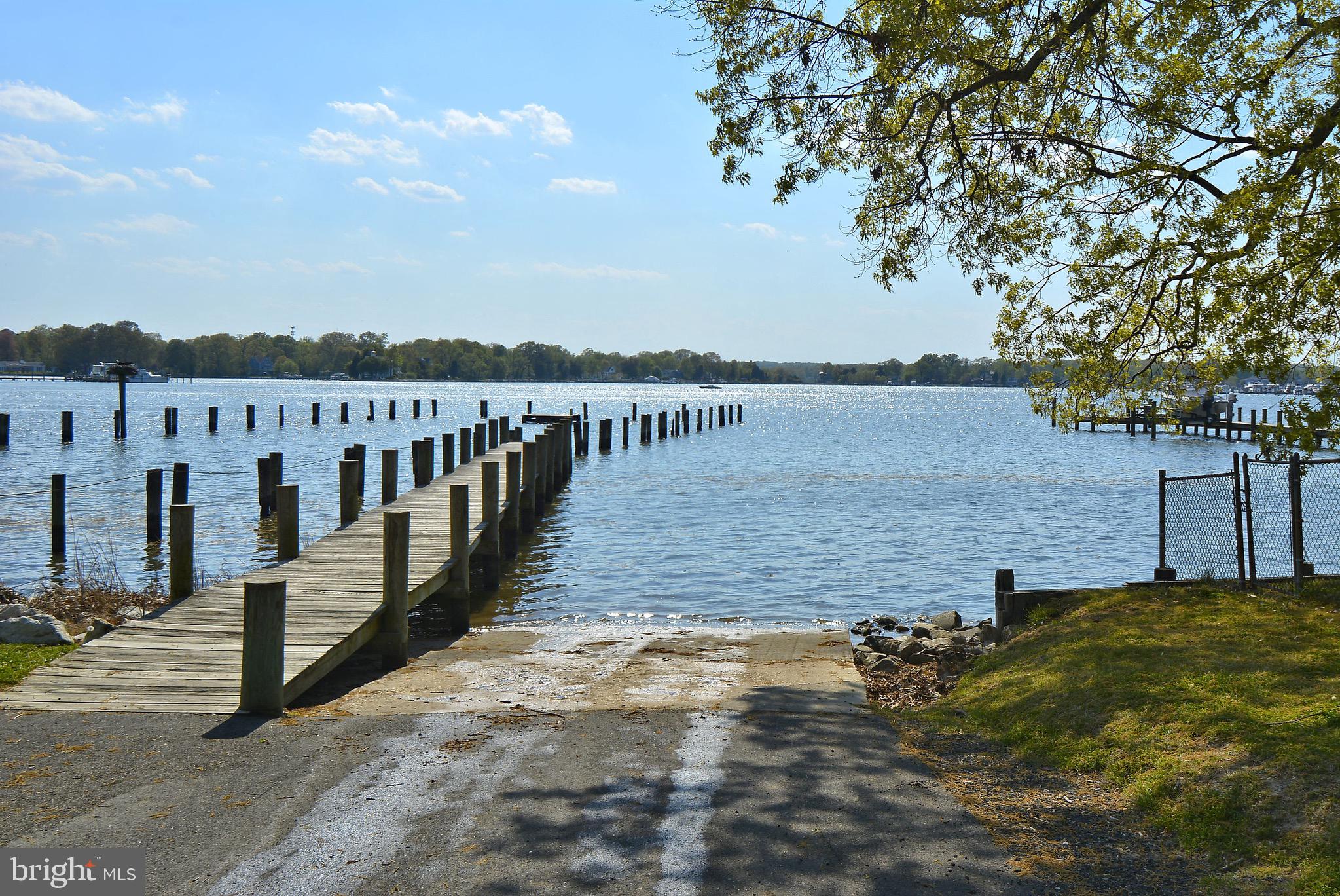 AVALON SHORES - Residential