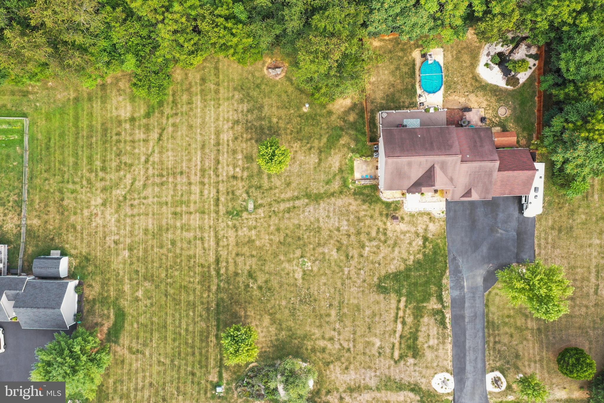 WALKER MANOR - Residential