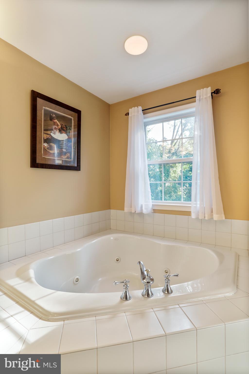 WALKER MANOR - Residential