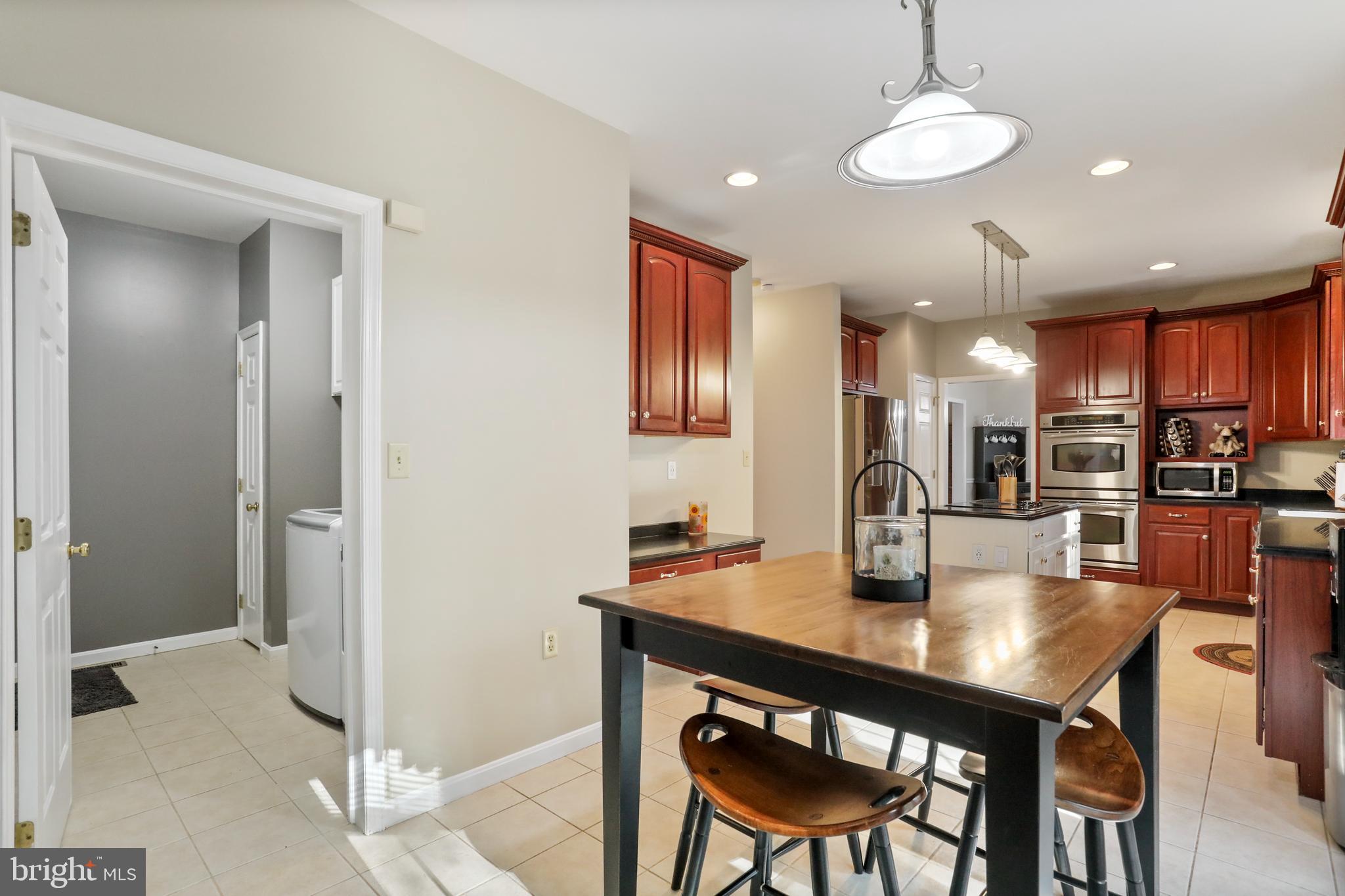 WALKER MANOR - Residential