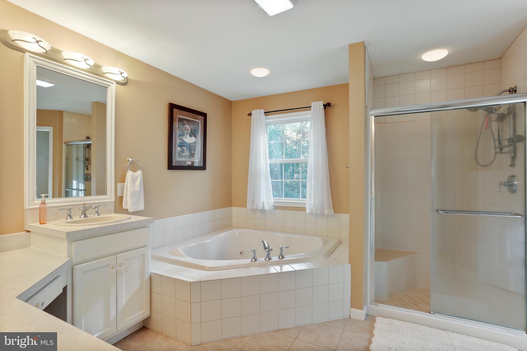 WALKER MANOR - Residential