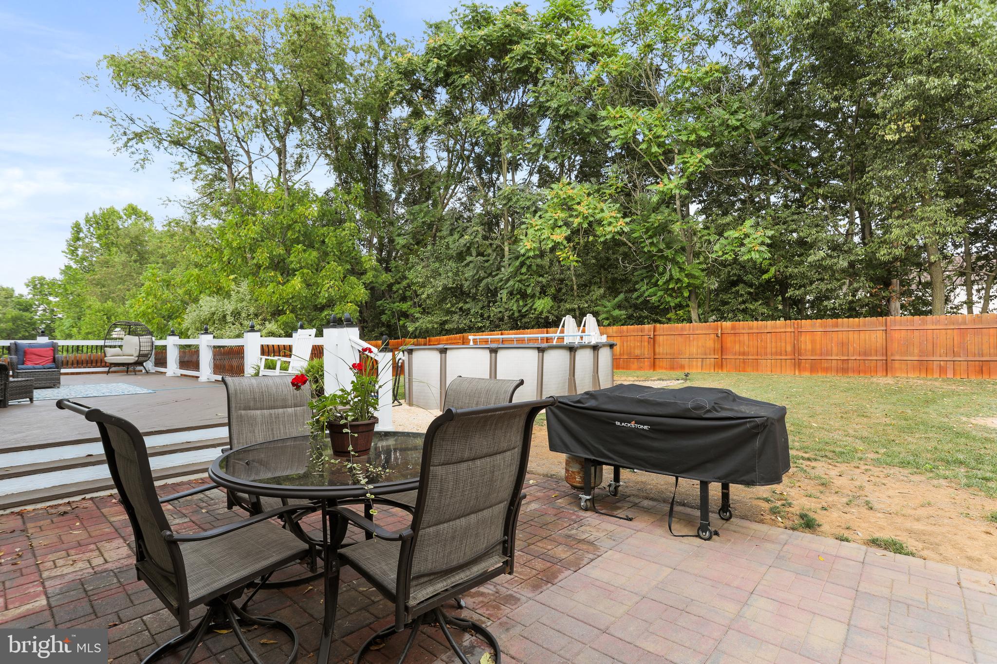 WALKER MANOR - Residential