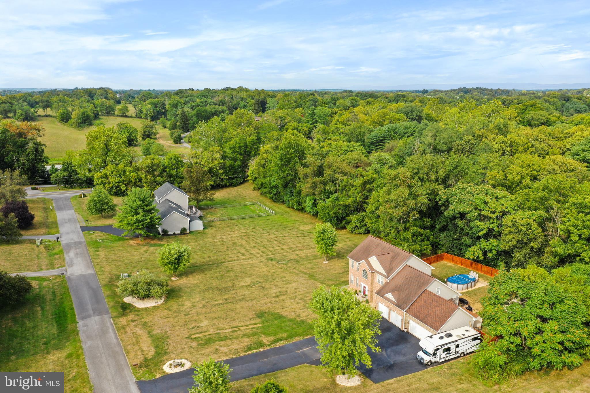WALKER MANOR - Residential