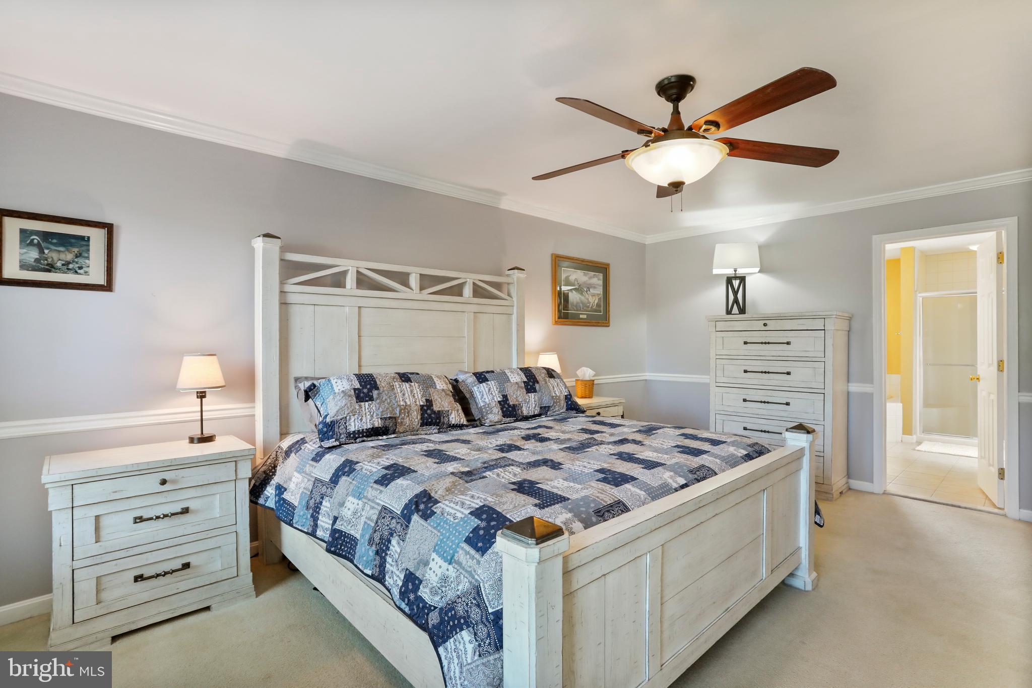 WALKER MANOR - Residential