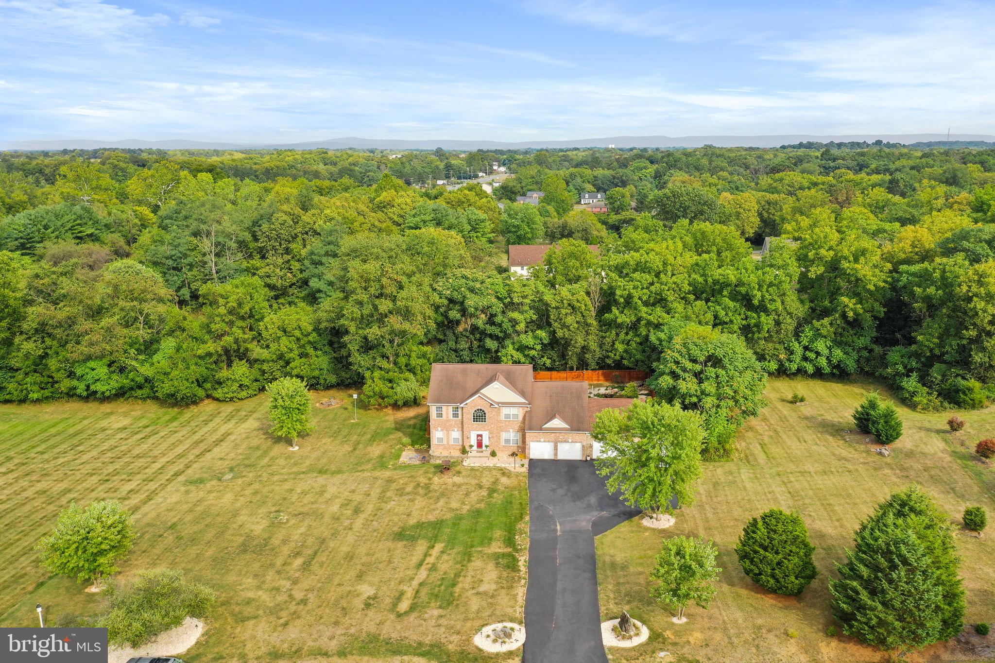 WALKER MANOR - Residential