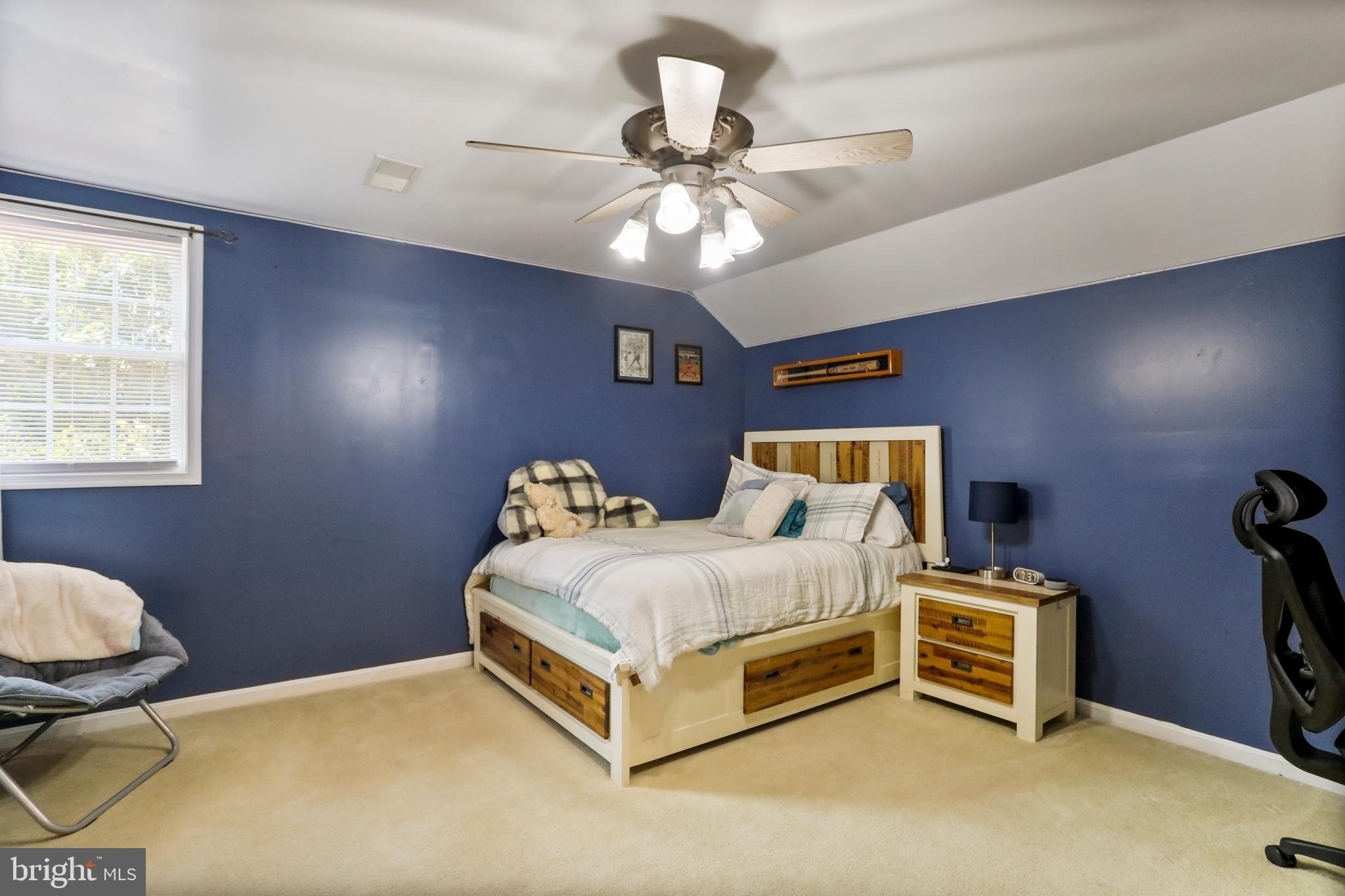 WALKER MANOR - Residential