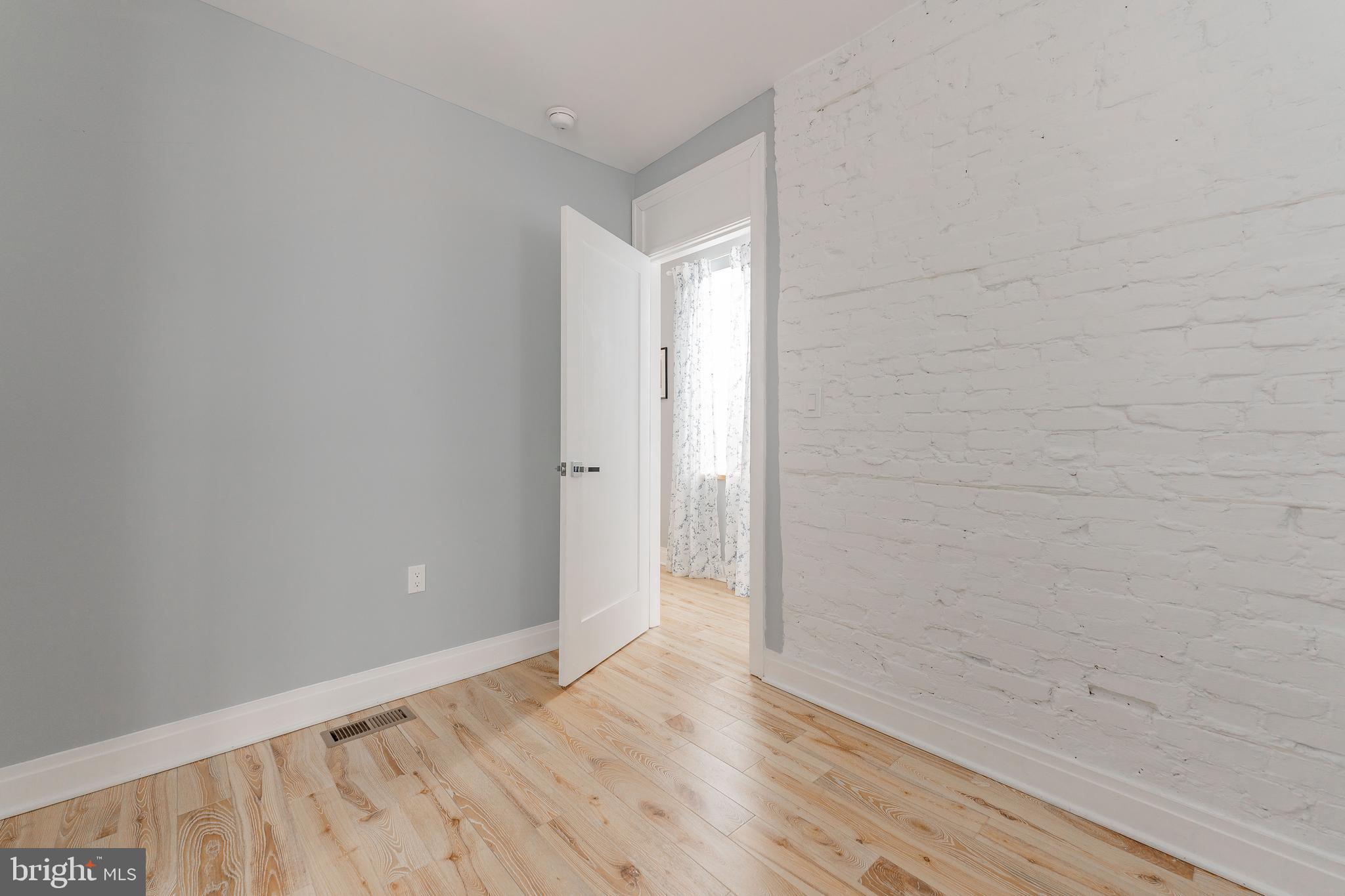 BRYN MAWR - Residential