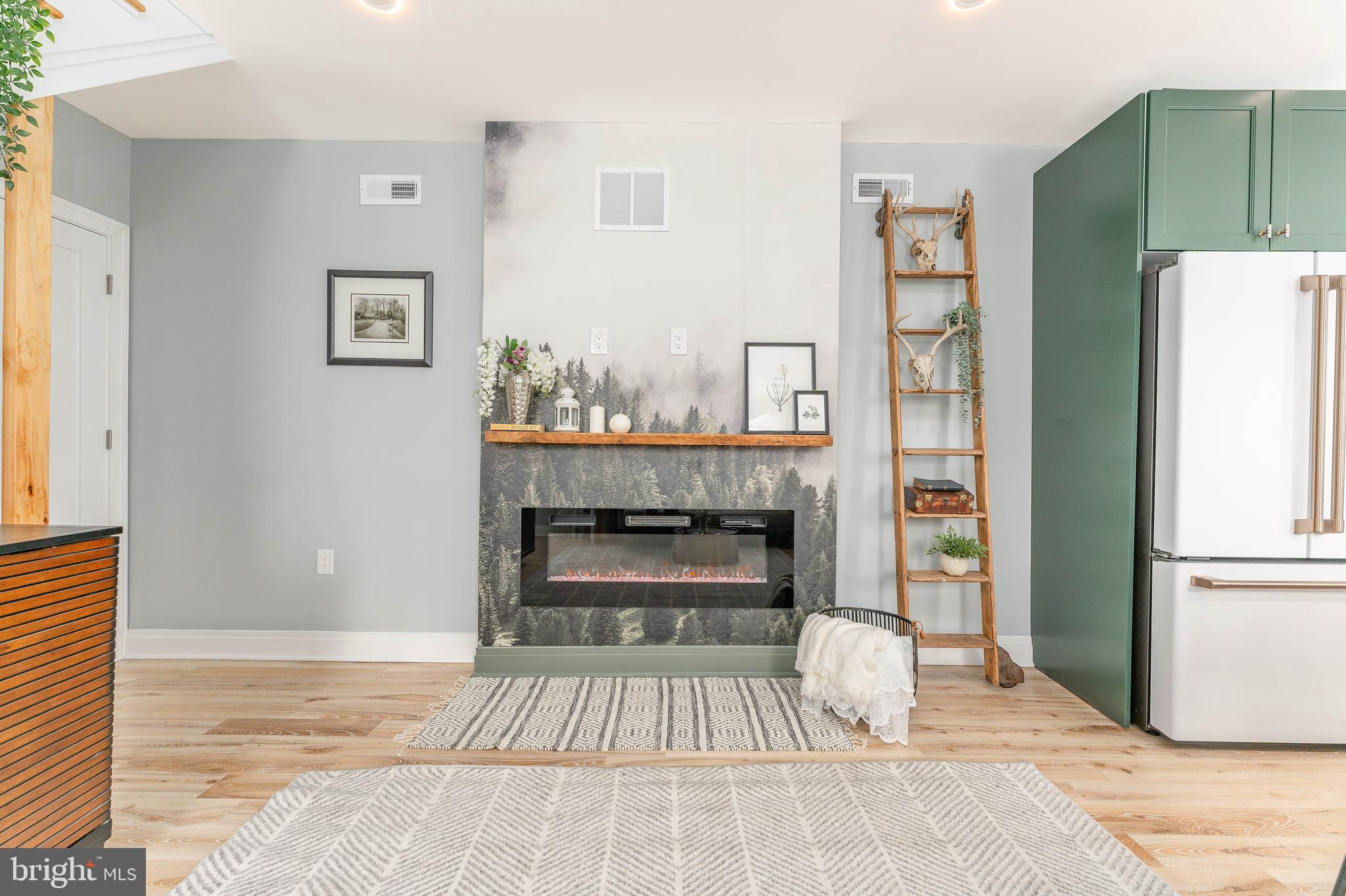 BRYN MAWR - Residential