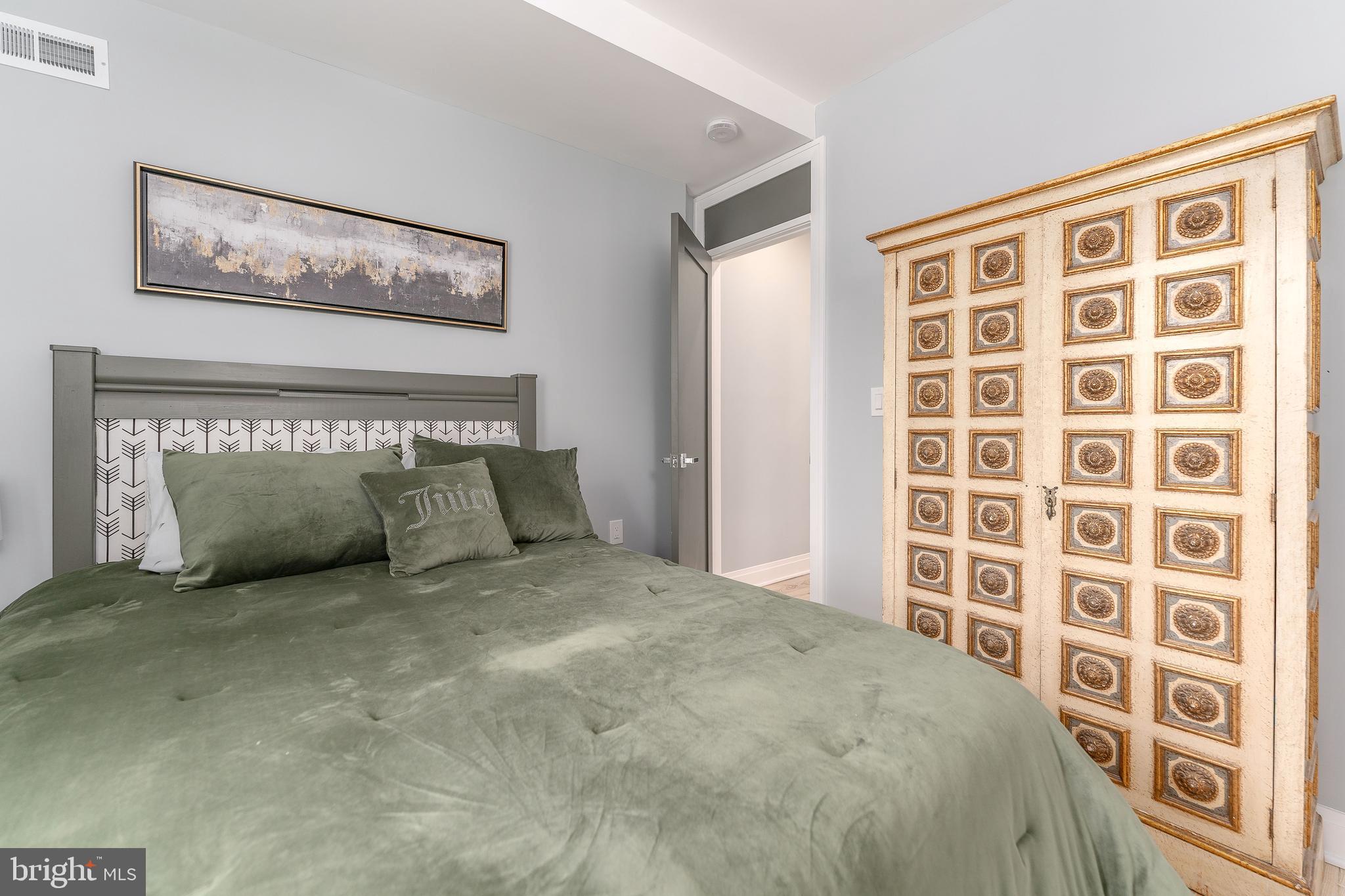 BRYN MAWR - Residential