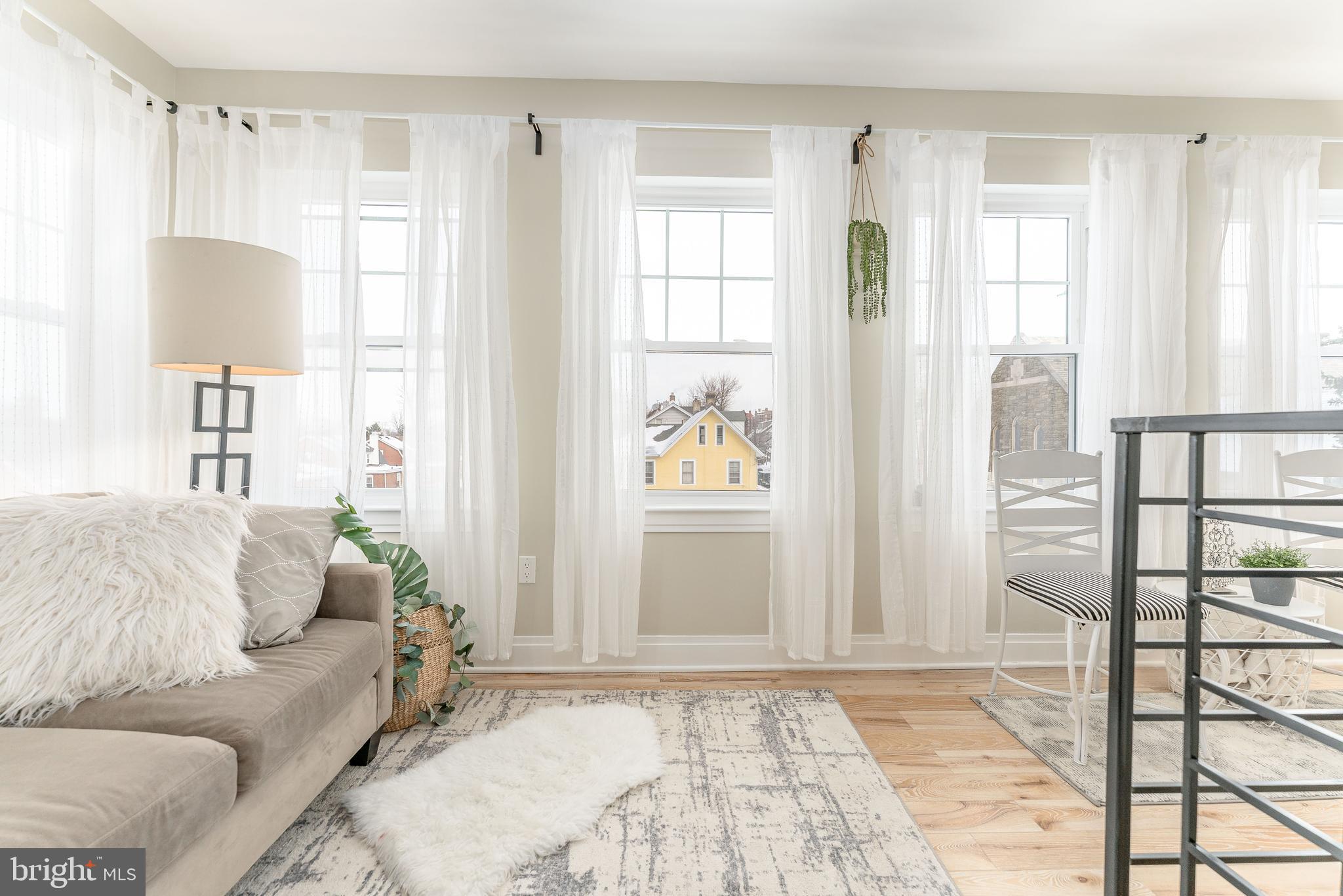 BRYN MAWR - Residential