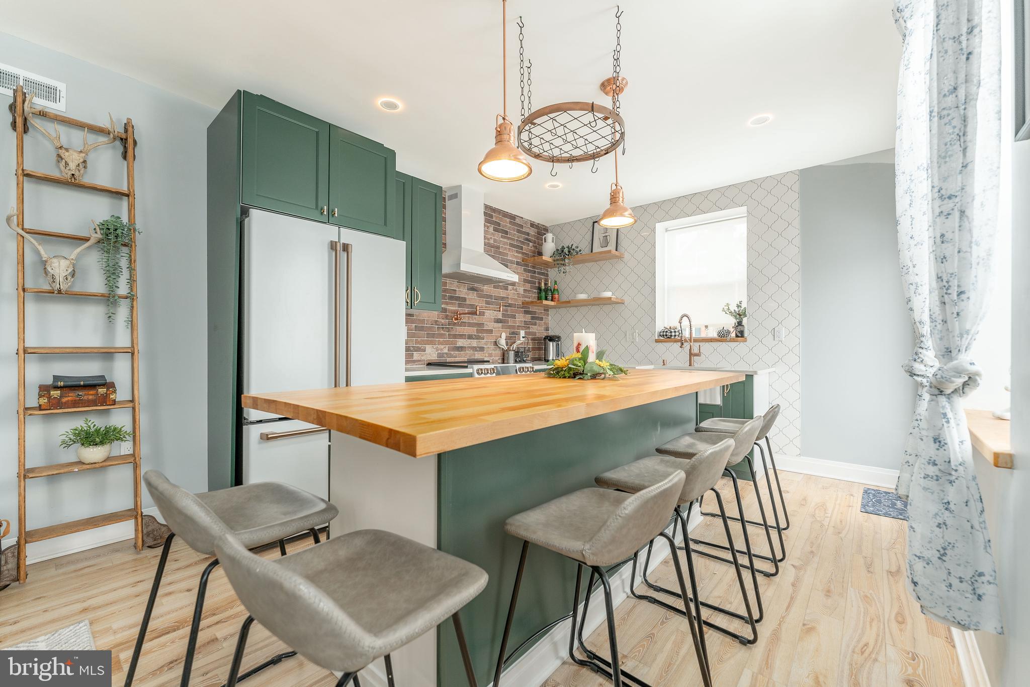 BRYN MAWR - Residential