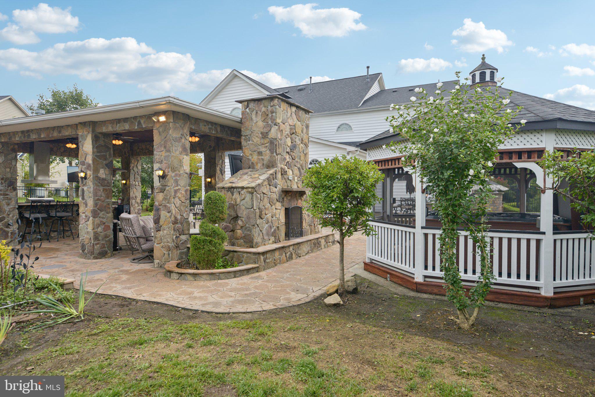 WOODMORE NORTH - Residential