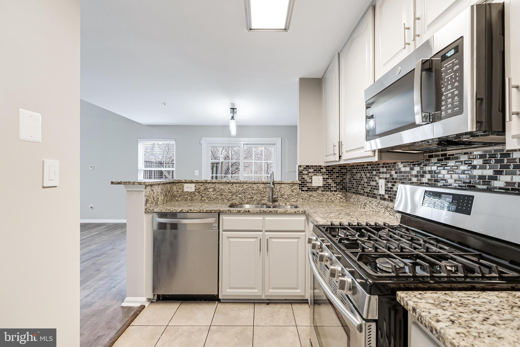 SANDERS MILL - Residential