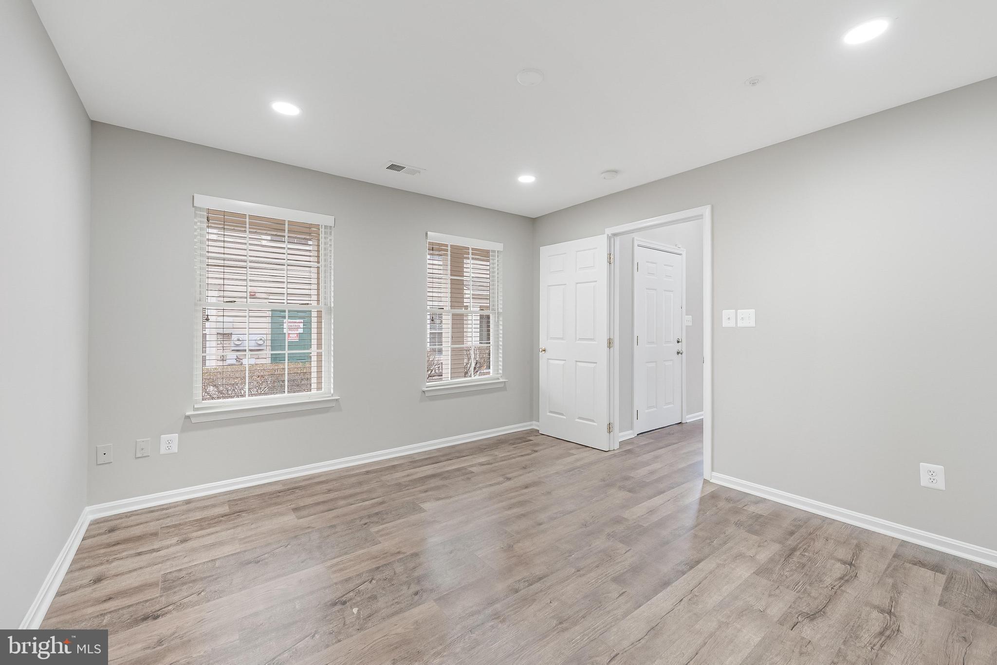 SANDERS MILL - Residential