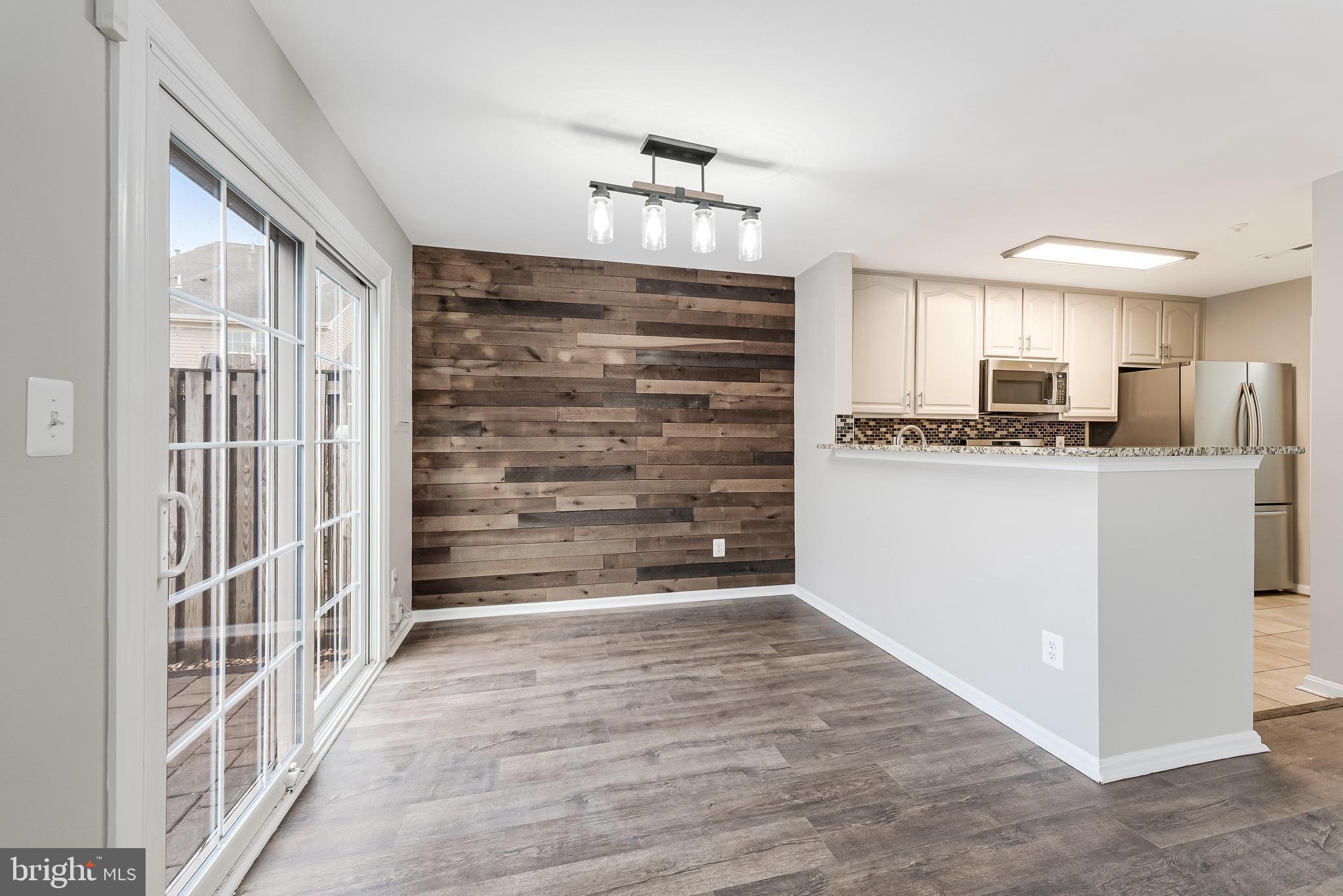 SANDERS MILL - Residential