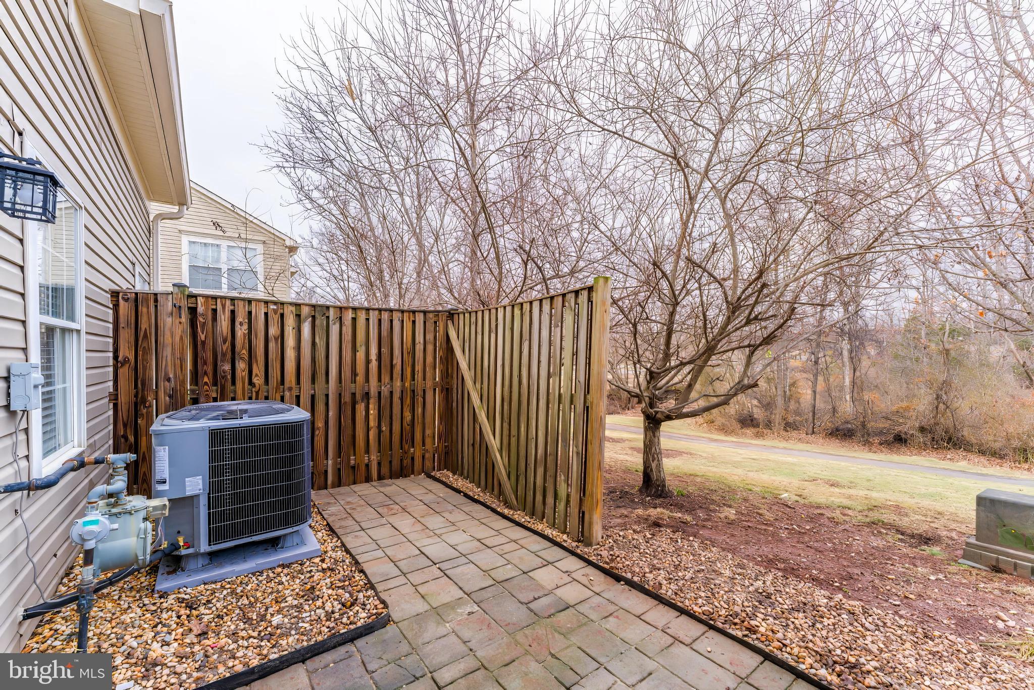 SANDERS MILL - Residential