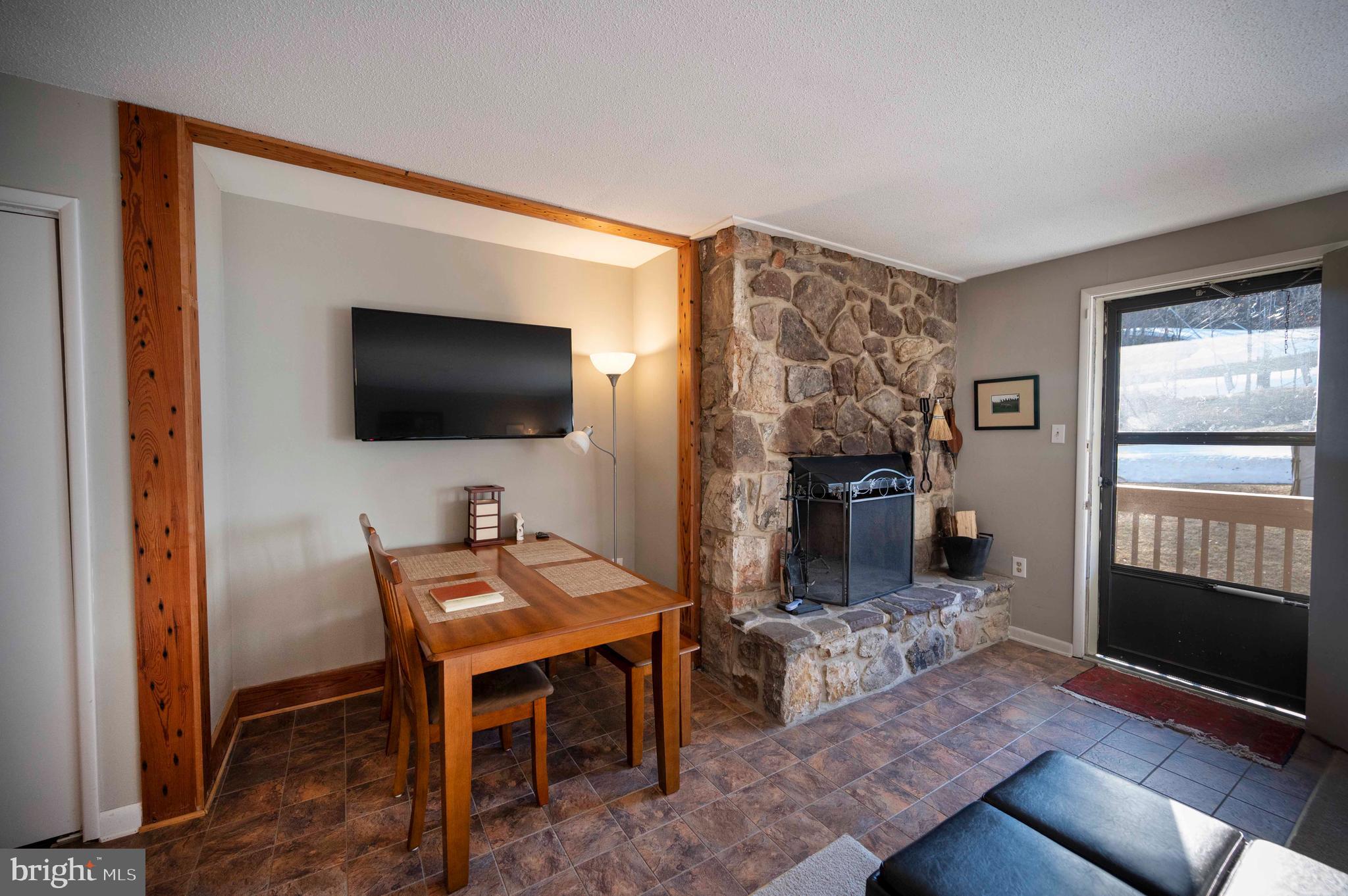 ASPEN EAST - Residential