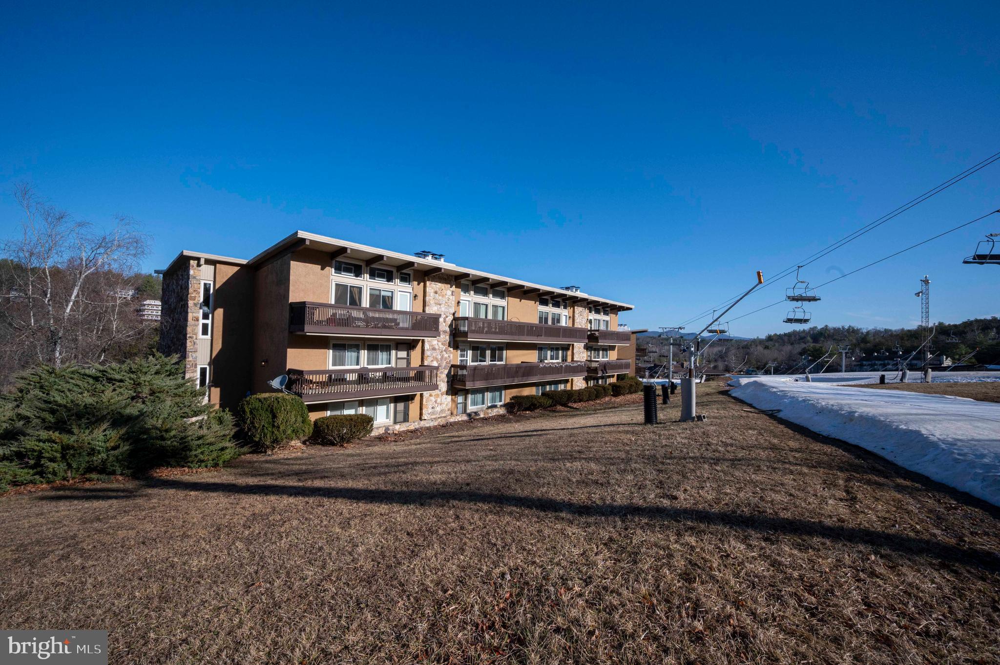 ASPEN EAST - Residential