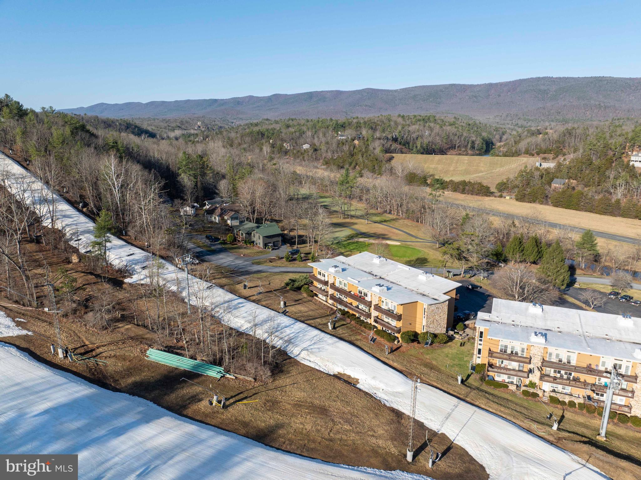 ASPEN EAST - Residential