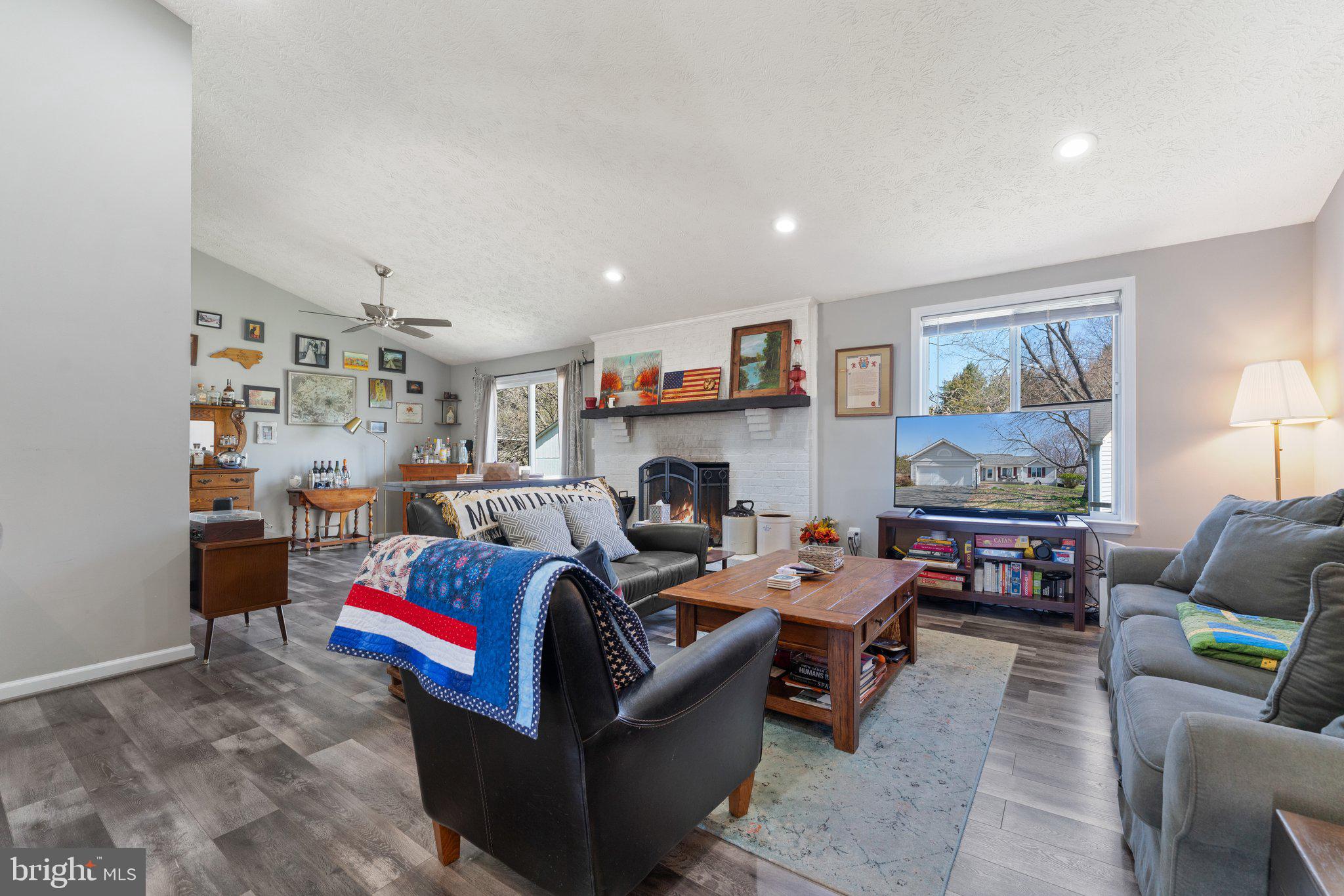 FAIRMONT - Residential