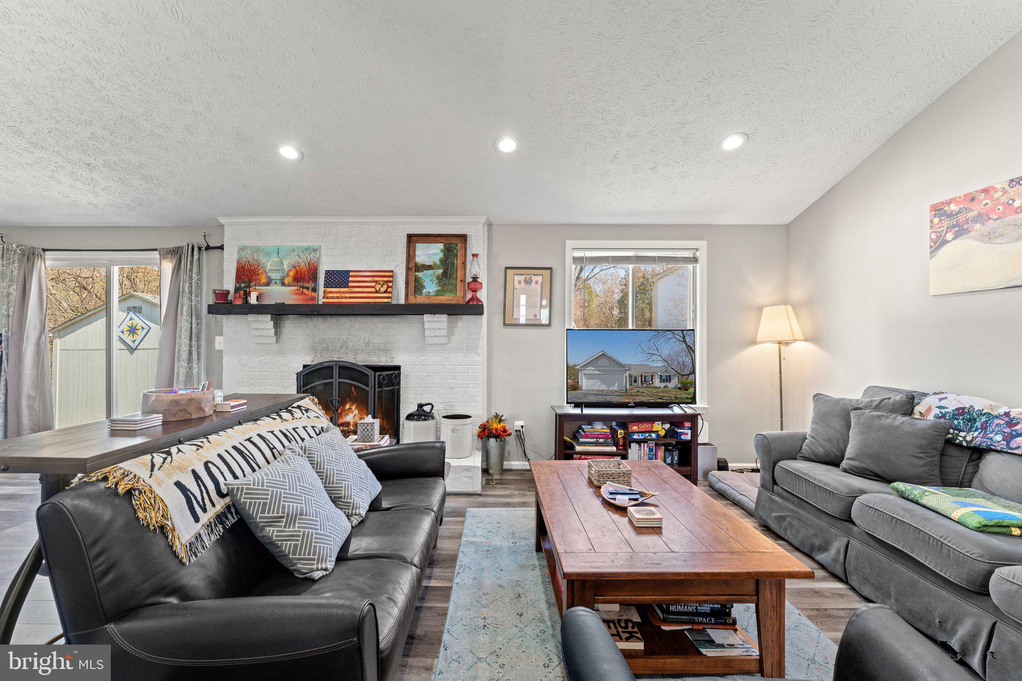 FAIRMONT - Residential