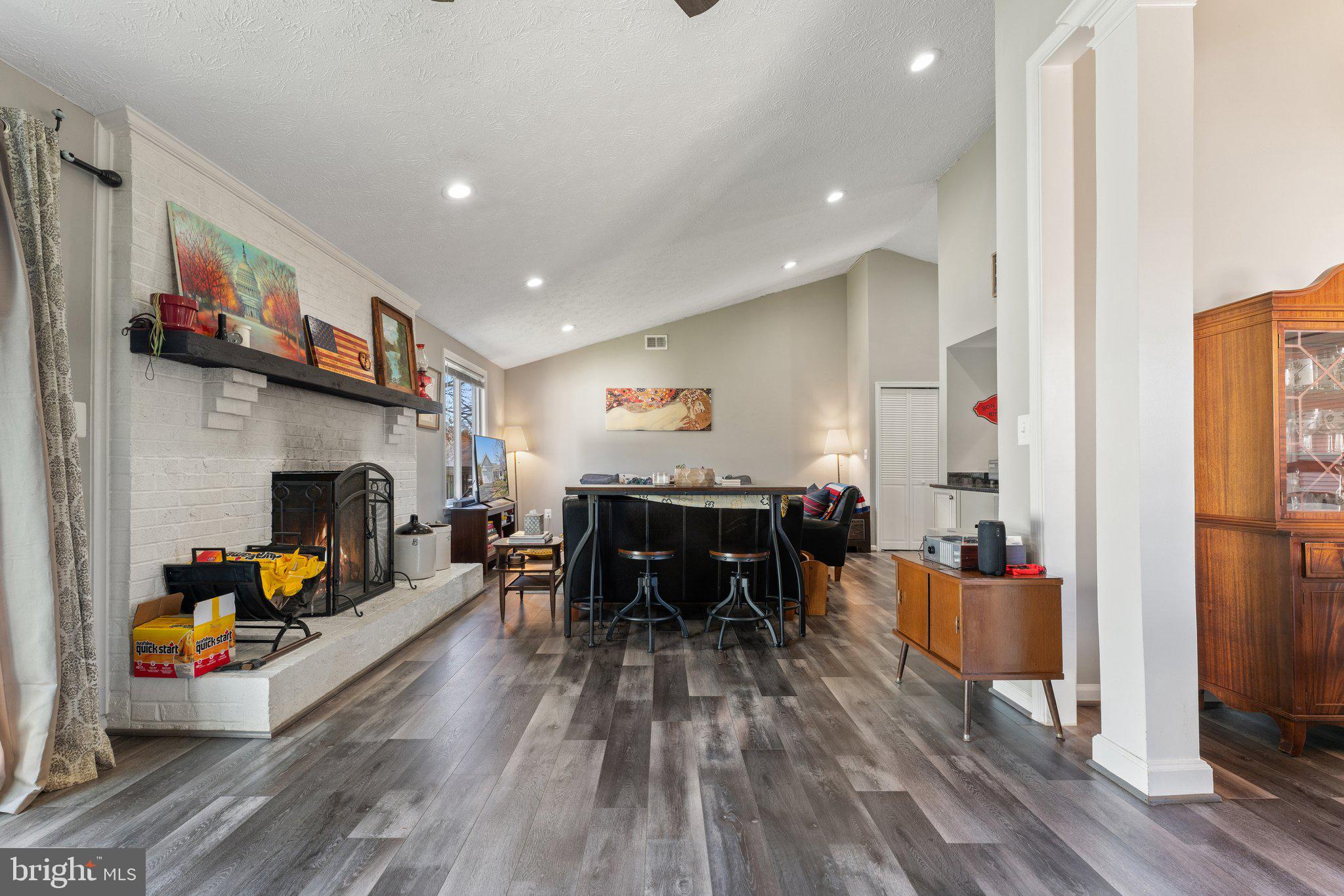 FAIRMONT - Residential