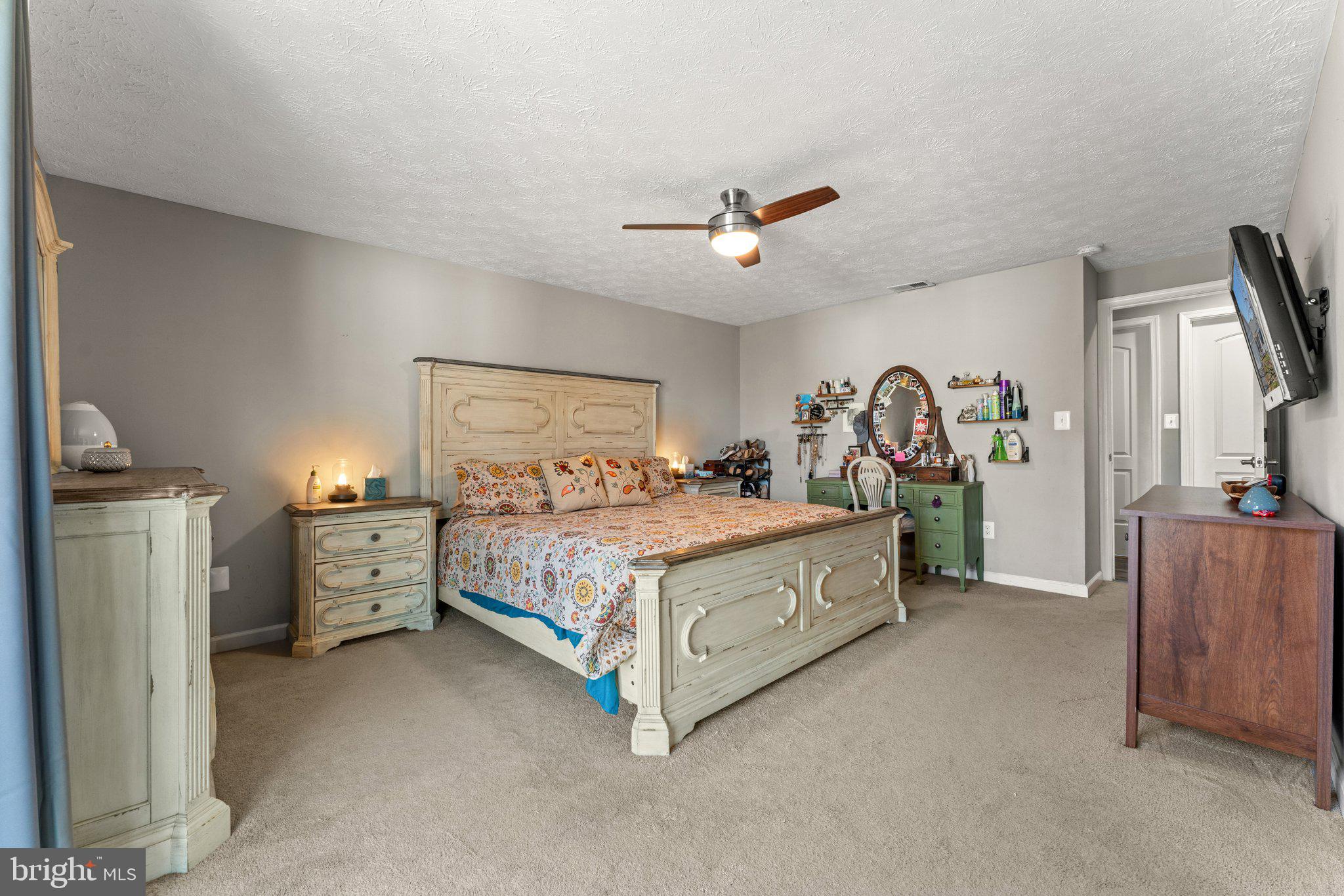 FAIRMONT - Residential