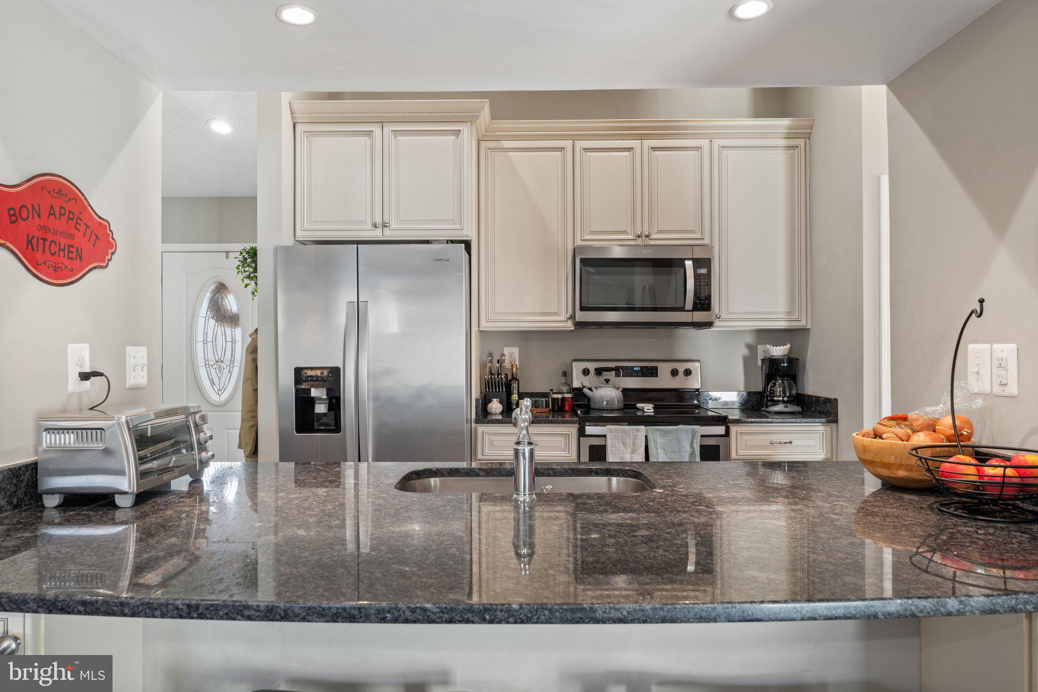 FAIRMONT - Residential