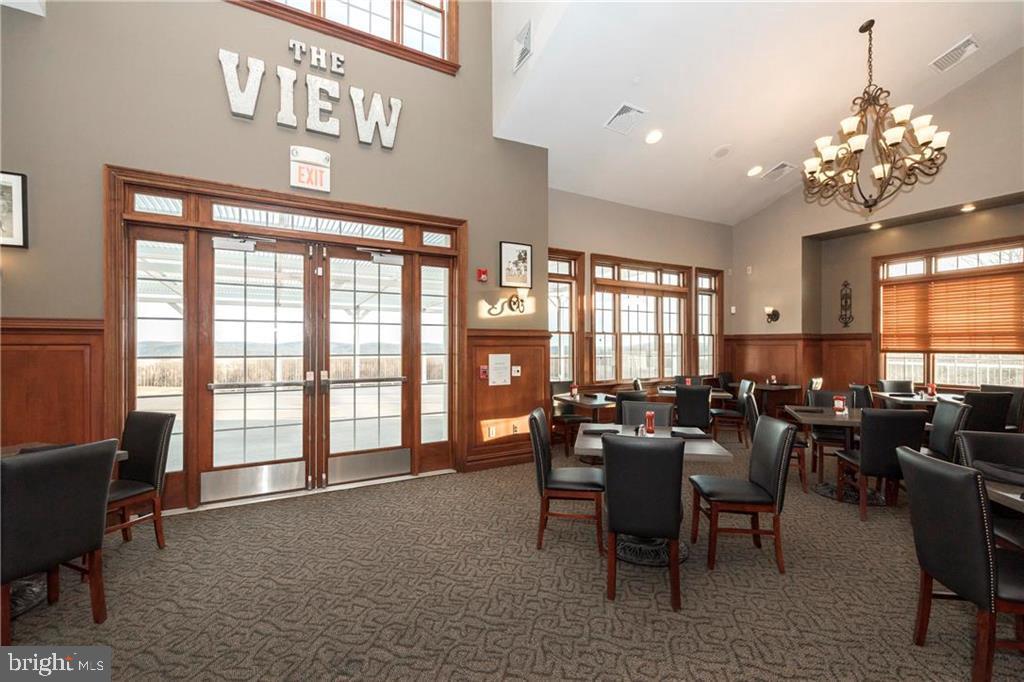 COUNTRY CLASSICS - Residential