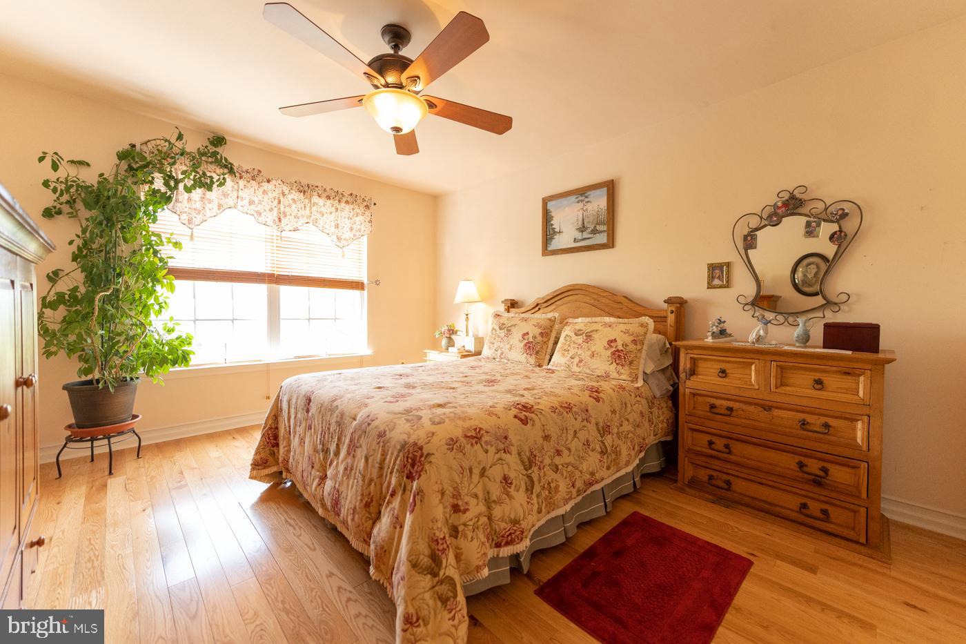 COUNTRY CLASSICS - Residential