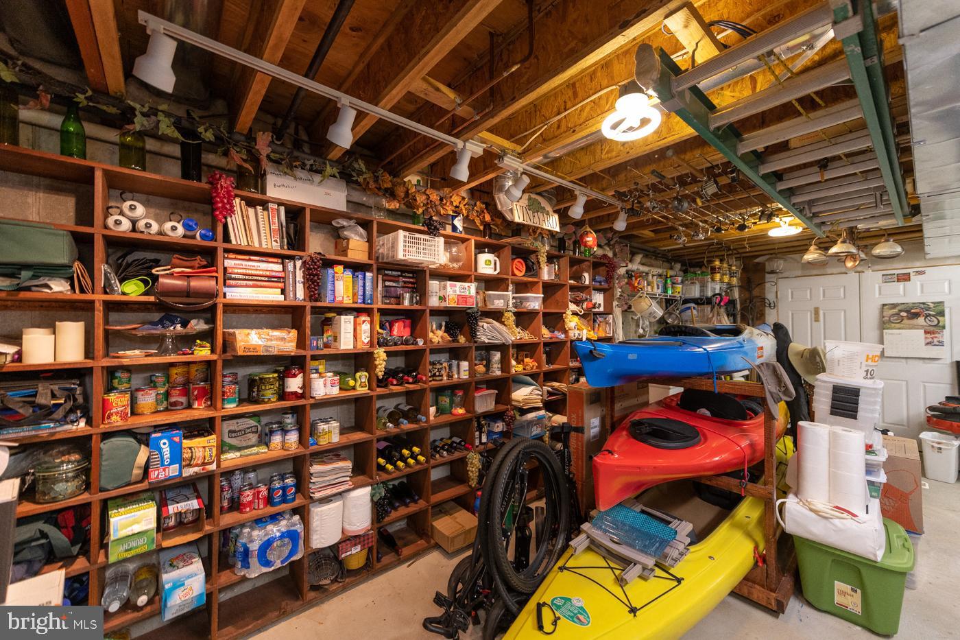 COUNTRY CLASSICS - Residential