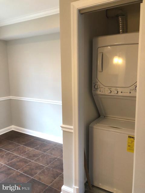 CAMBRIDGE COURTS - Residential Lease