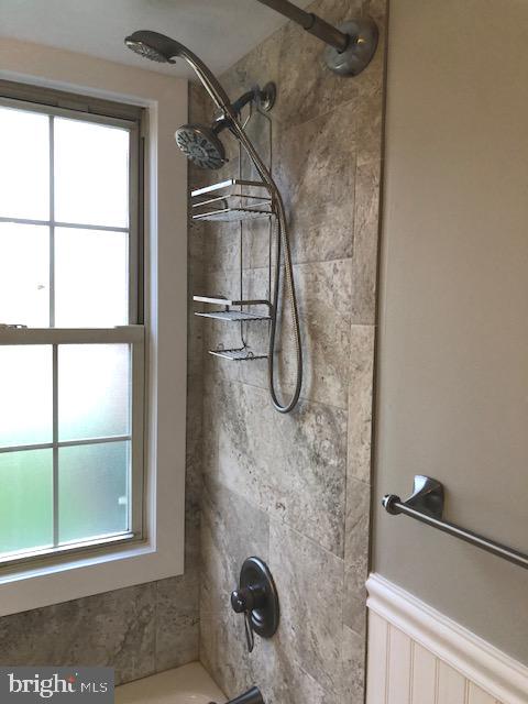 CAMBRIDGE COURTS - Residential Lease