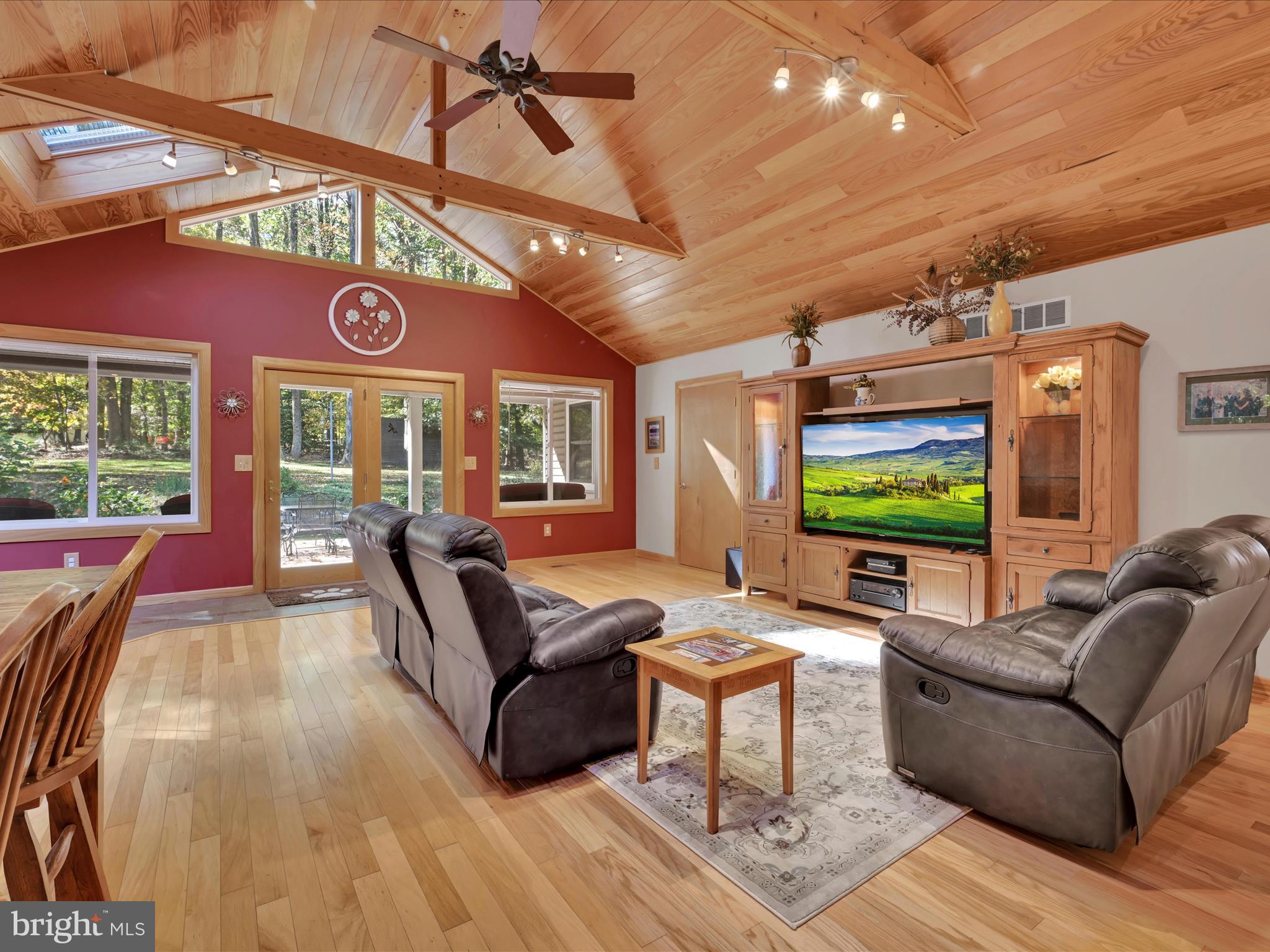 168 VALLEYVIEW DRIVE