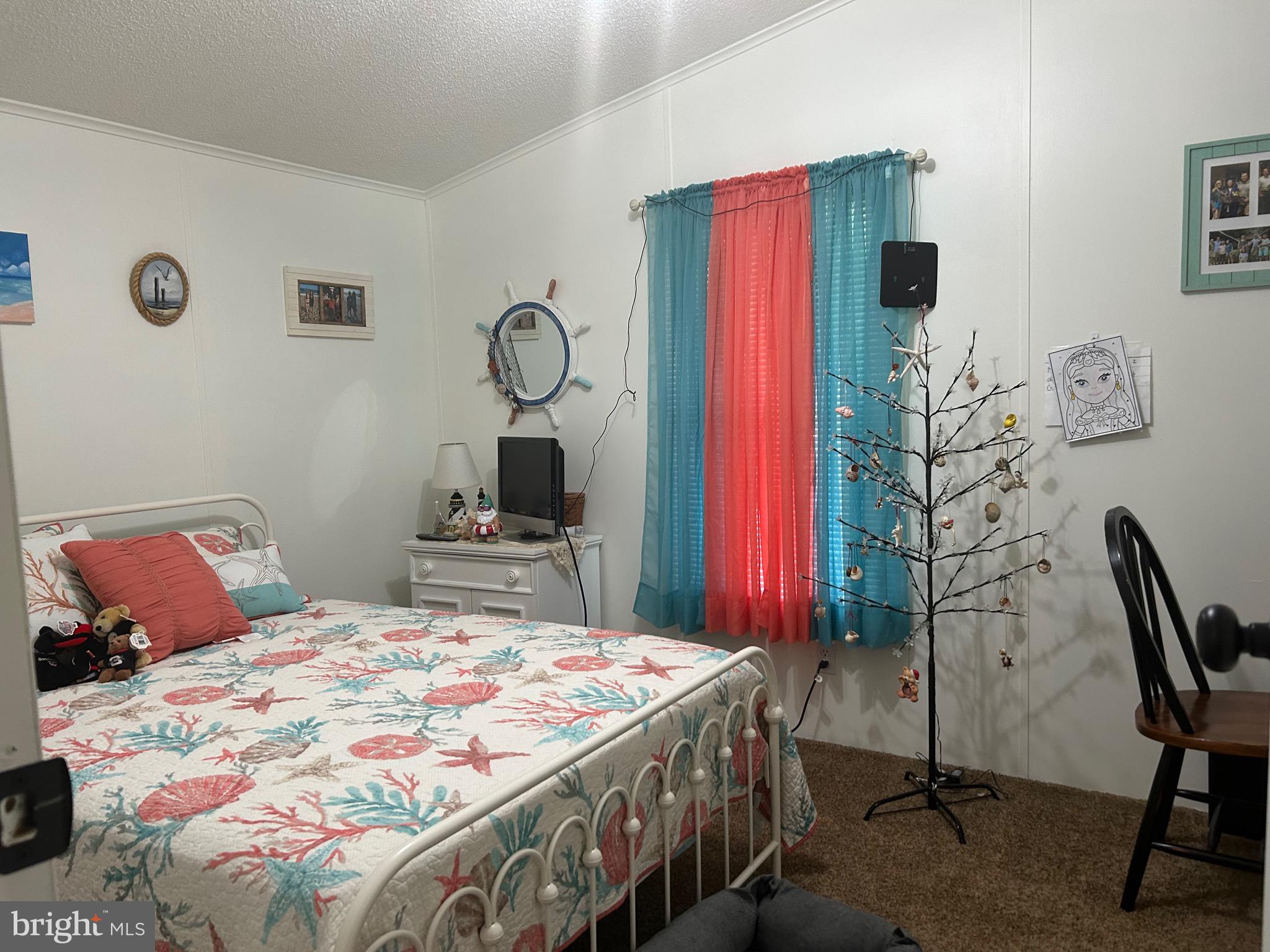 PALMDALE MOBILE HOME PARK - Residential