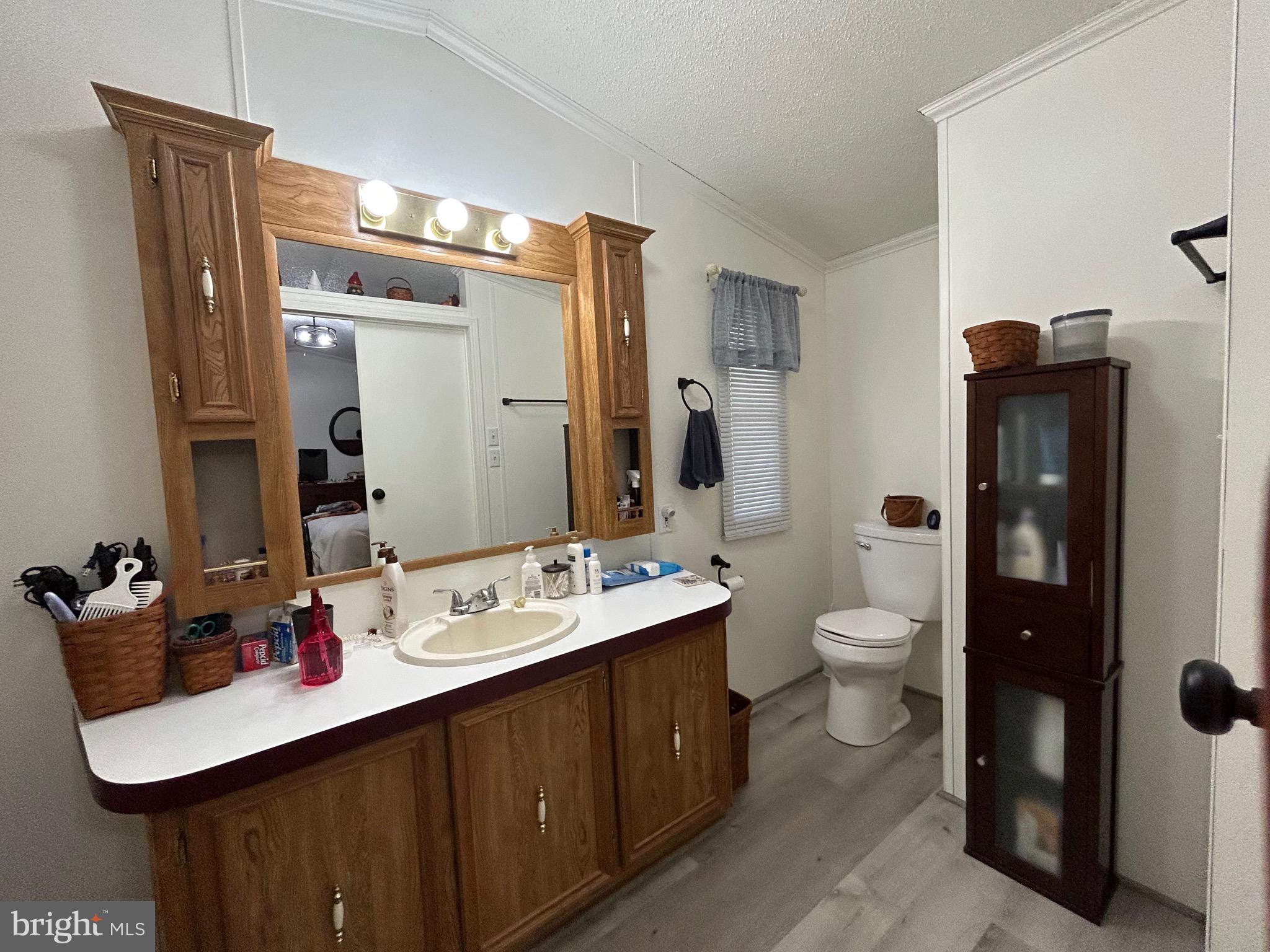 PALMDALE MOBILE HOME PARK - Residential