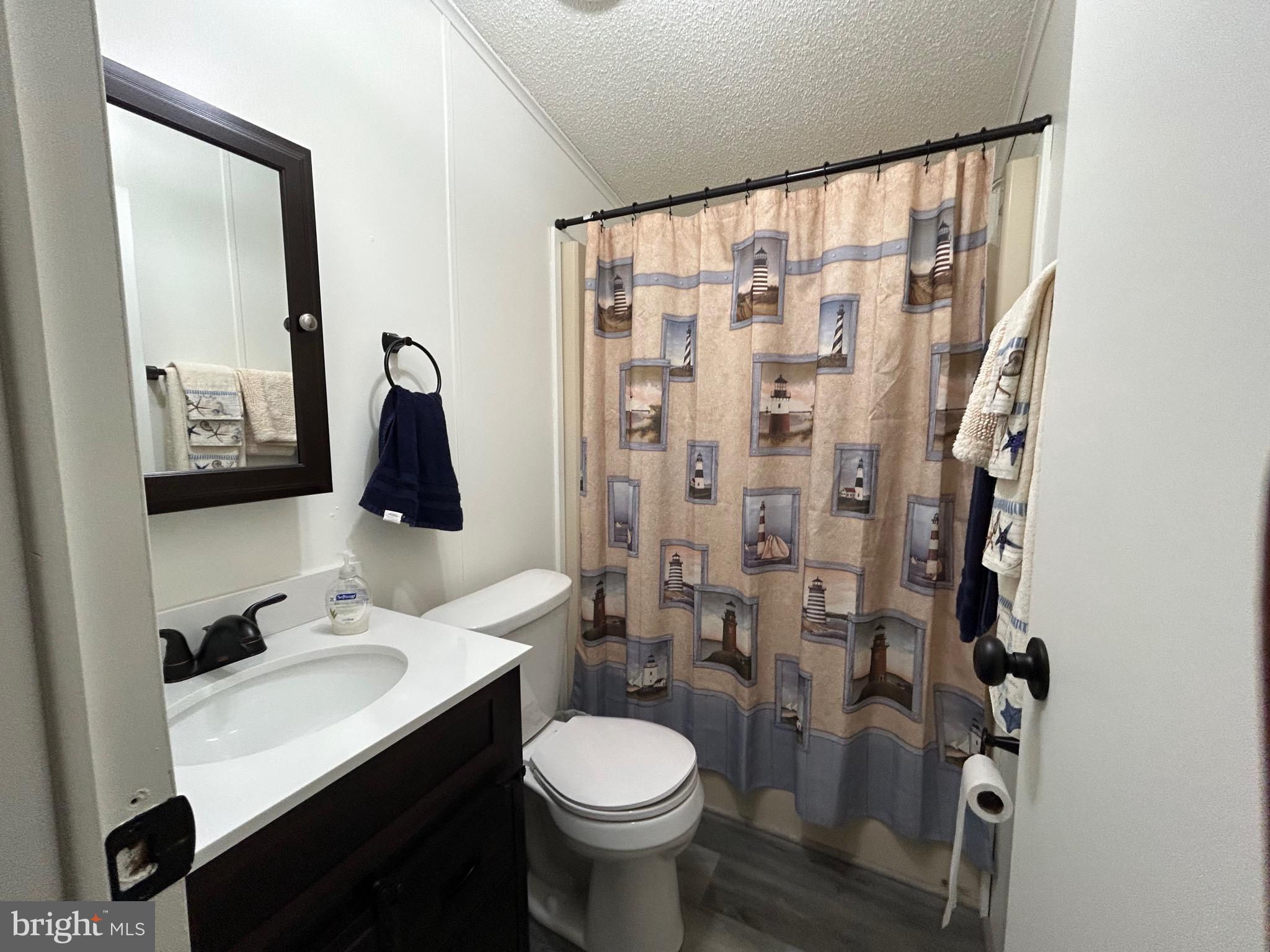 PALMDALE MOBILE HOME PARK - Residential