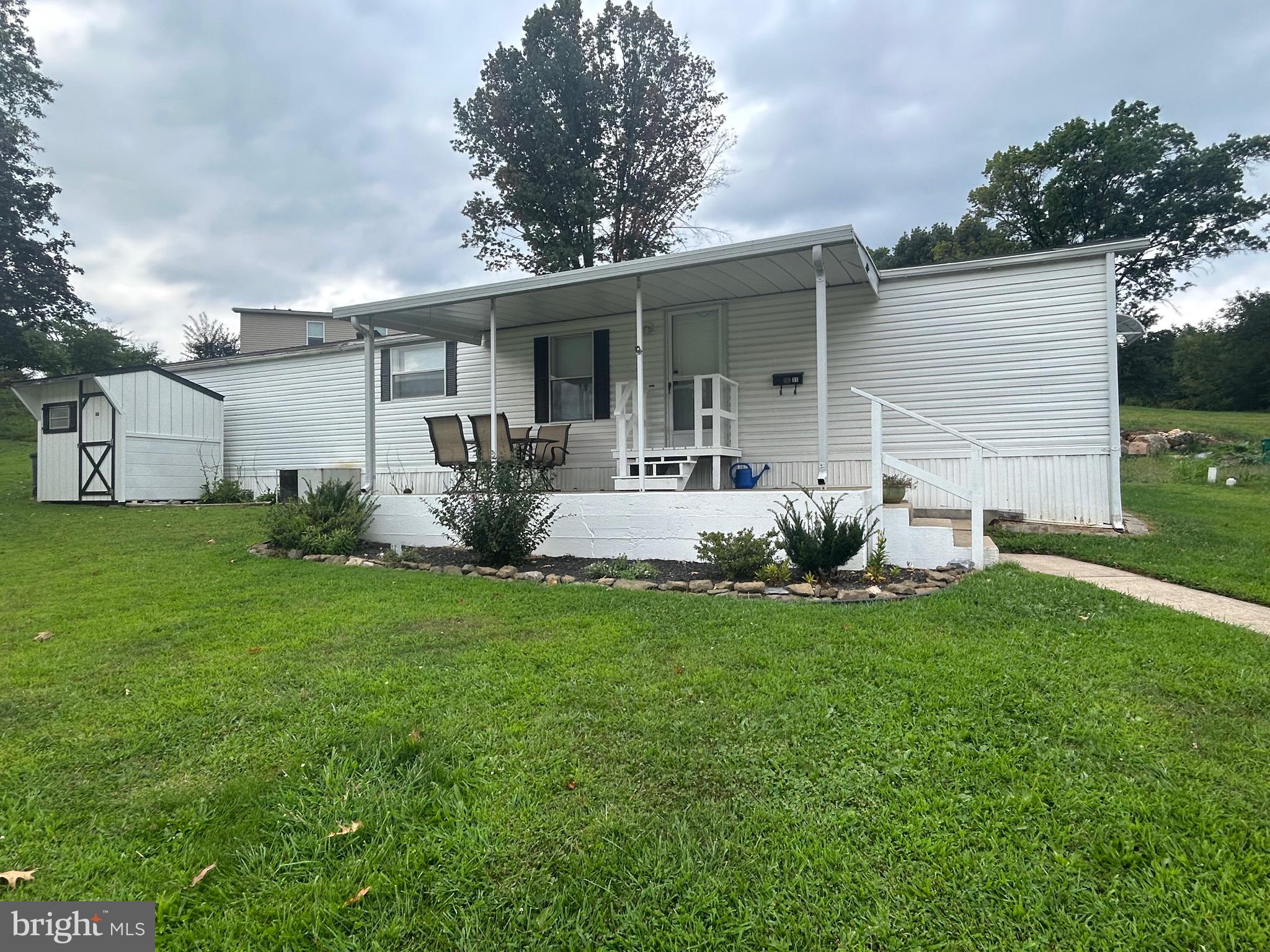 PALMDALE MOBILE HOME PARK - Residential