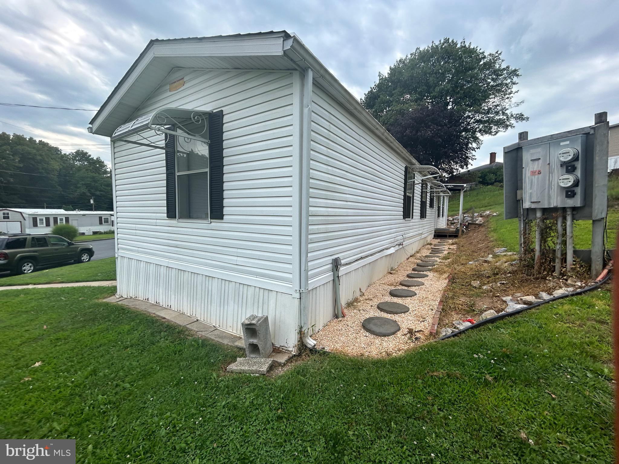 PALMDALE MOBILE HOME PARK - Residential