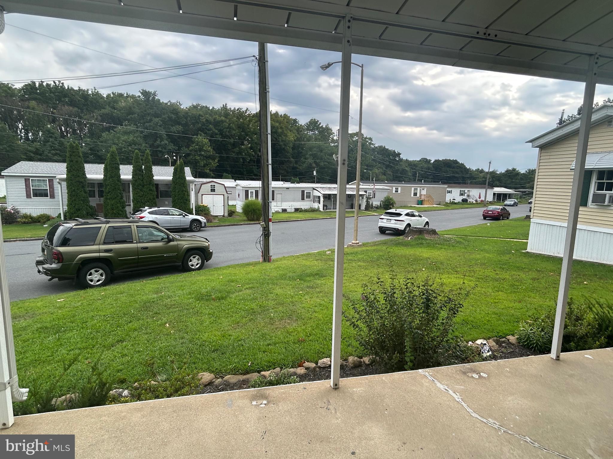 PALMDALE MOBILE HOME PARK - Residential